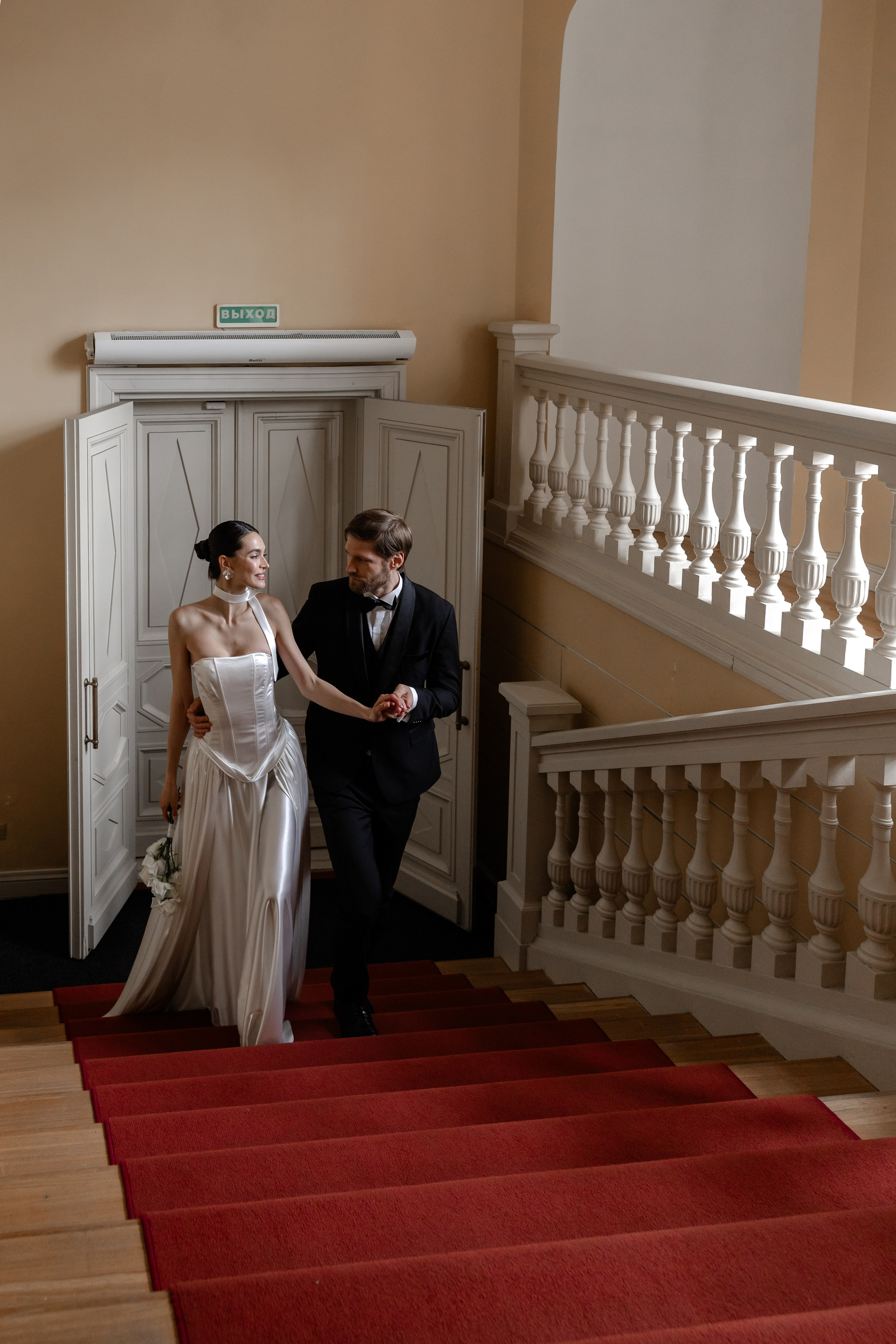 Роспись в усадьбе Муравьевых-Апостолов. Свадебный фотограф в Москве Топтыгин Иван