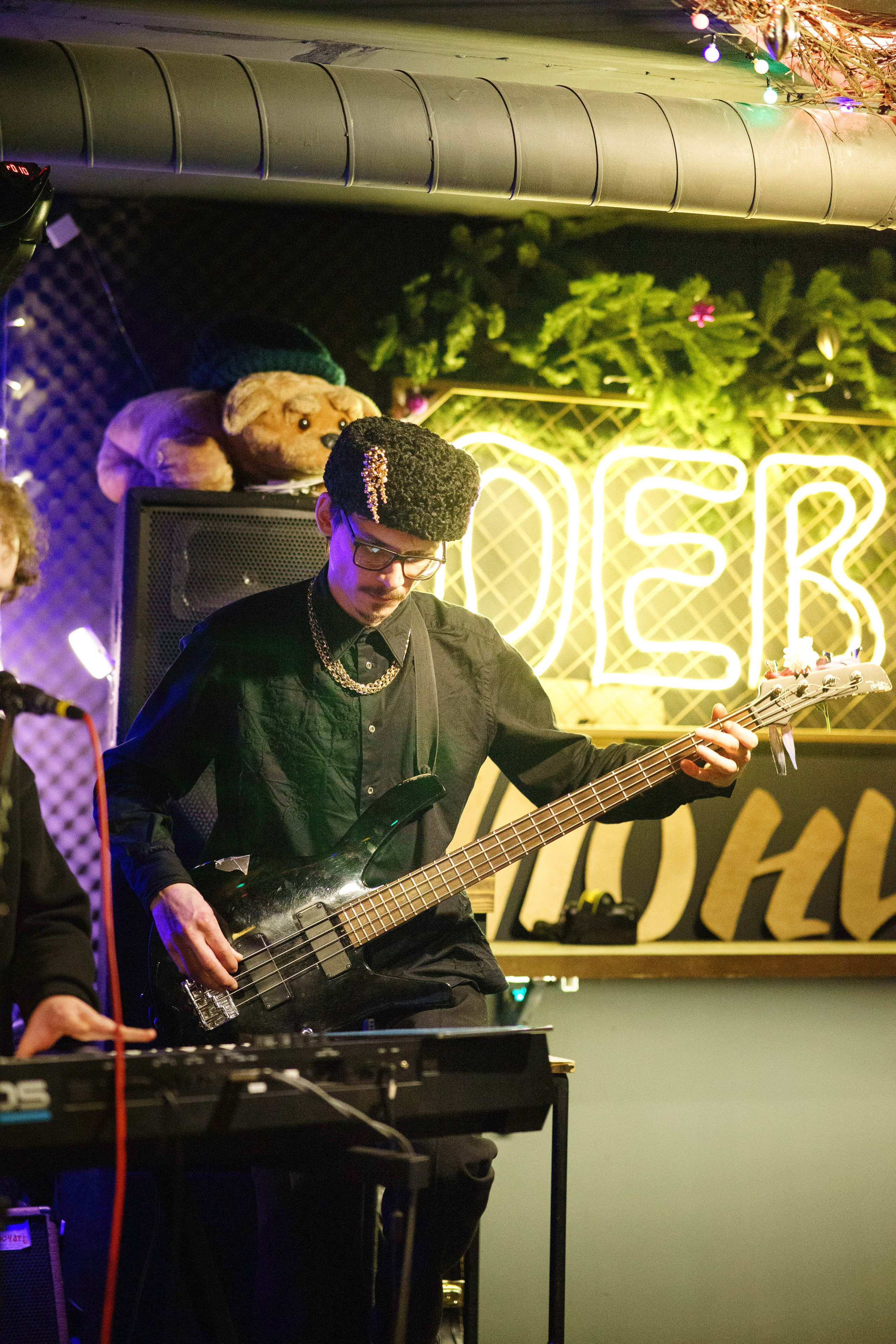 Концерт группы Тони Мак в баре Debaser. Фотограф в Санкт-Петербурге Ибрагимова Алина