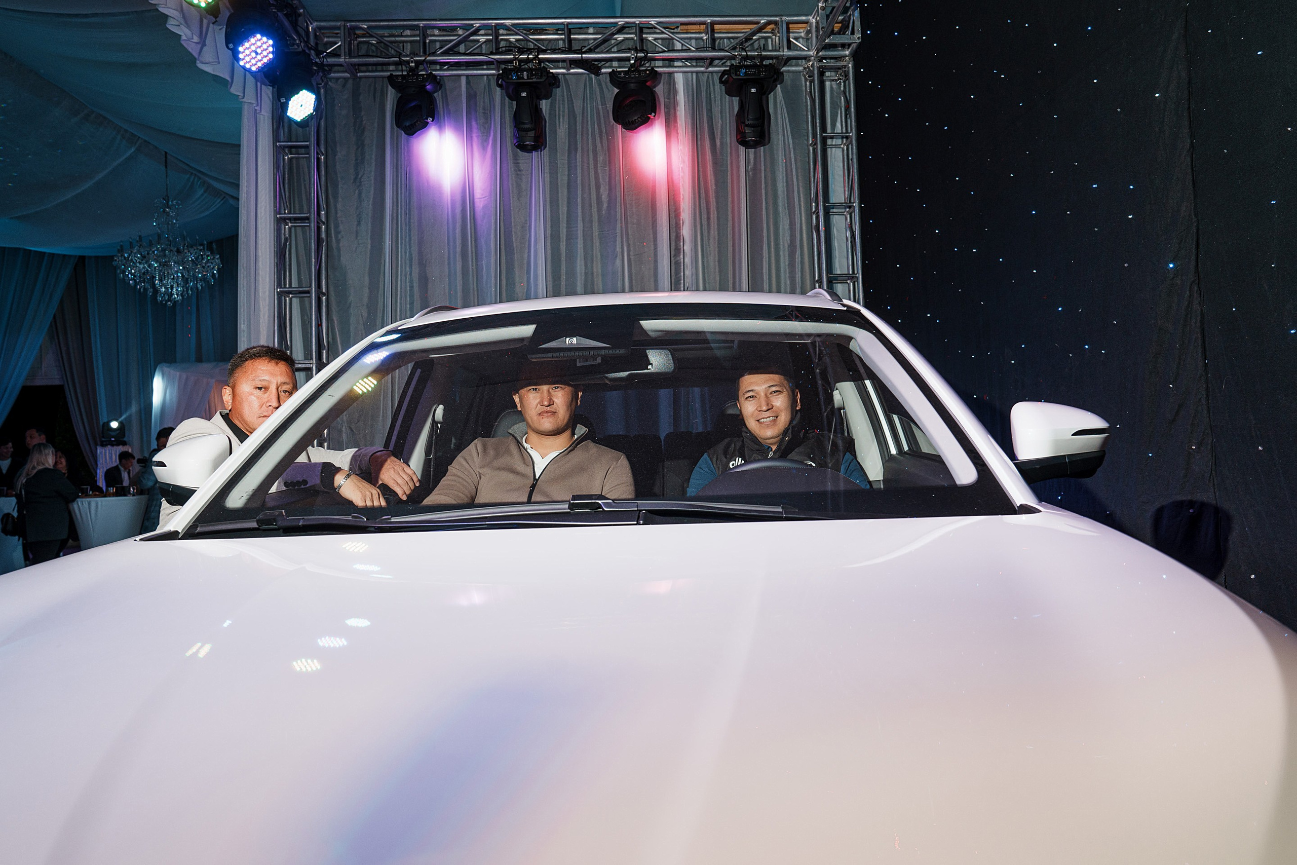 Презентация новой моделей JAC JS8. Фотограф TAULAN_1