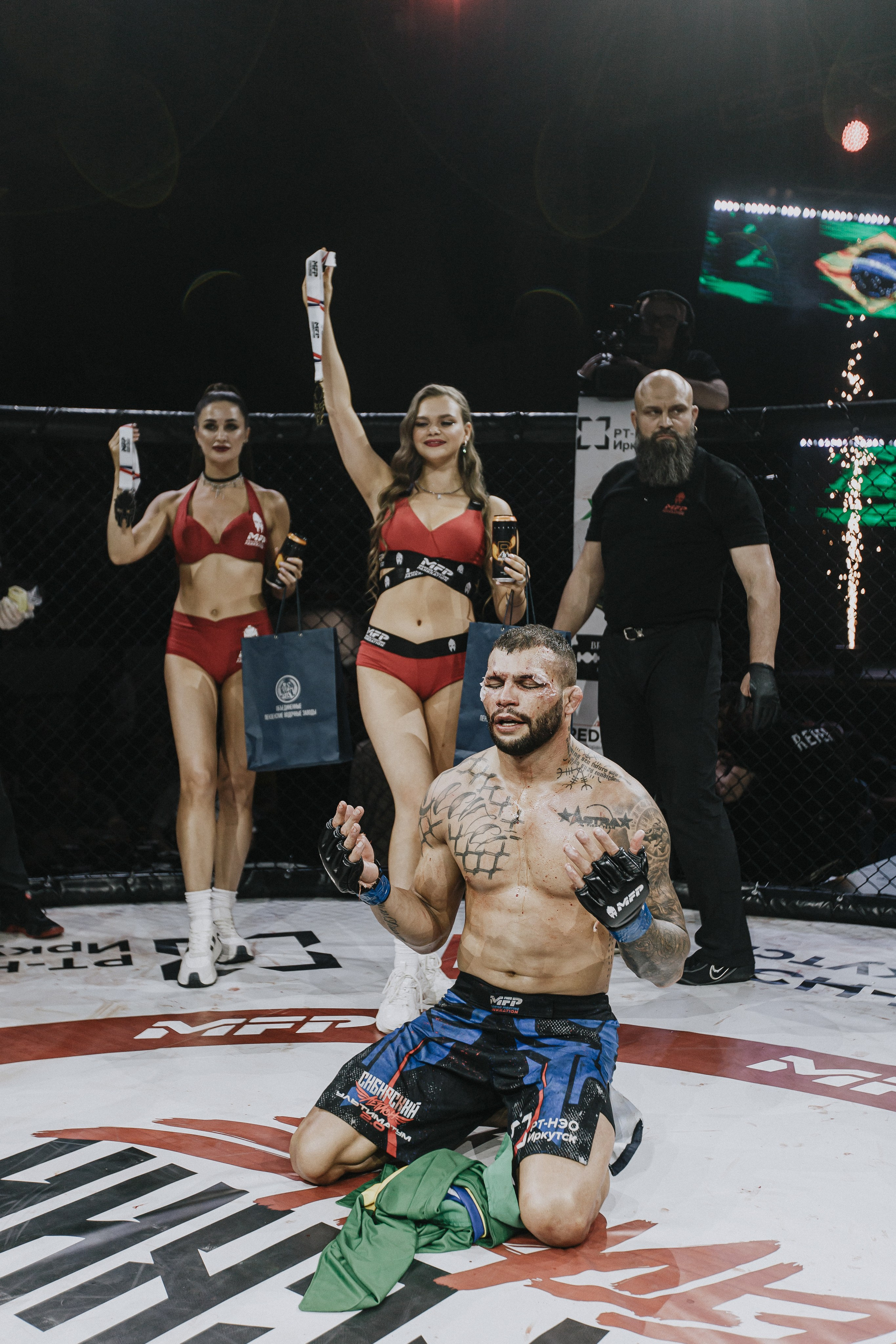 MFP246 МАКСИМ БУТОРИН VS МАРСИО БРЕНО. Фотограф Иркутск Антипин Сергей