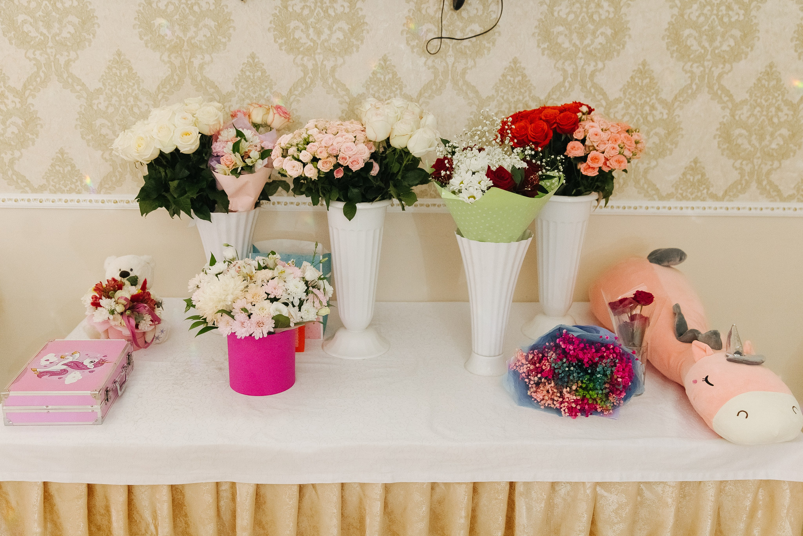 Ани и Назели. 35&5 День рождения, «Янтарь». Фотограф в Красноярске Надежда Воскресенская