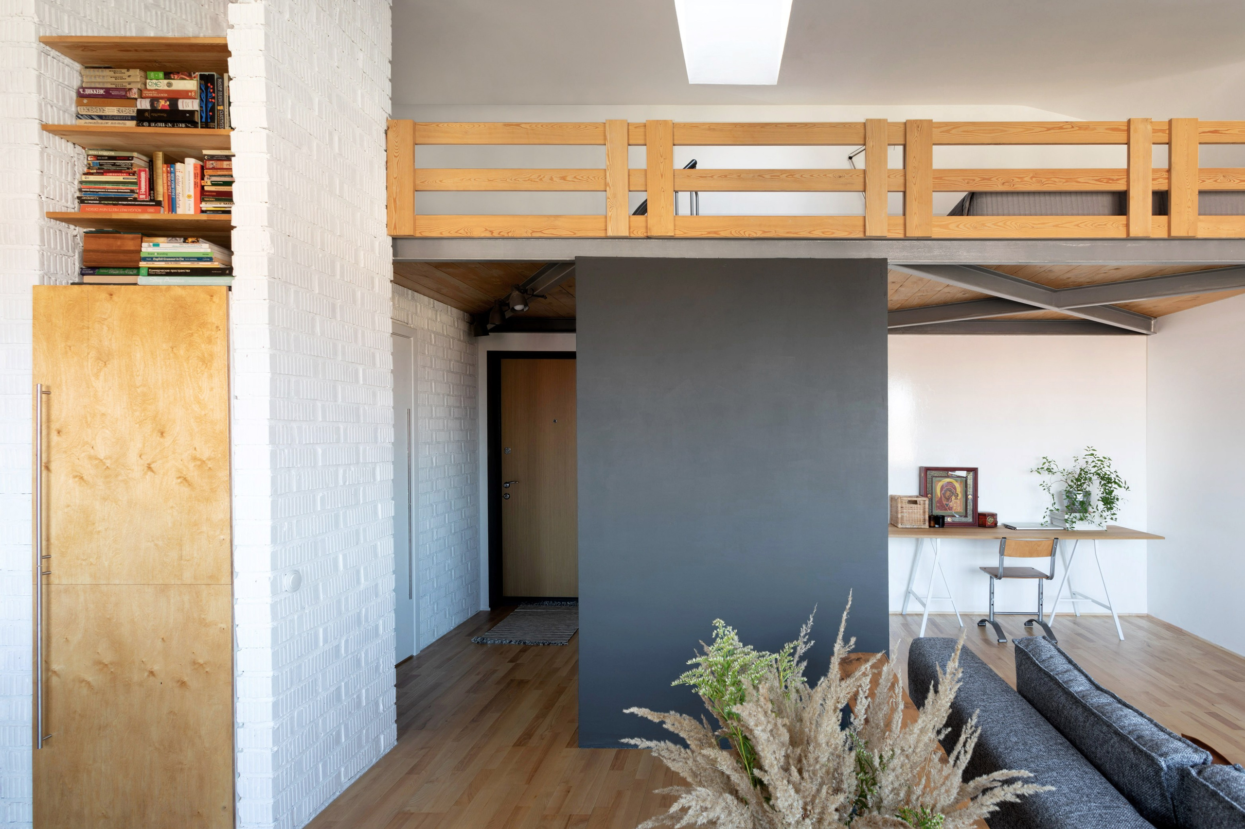 Mezzanine 2-level flat Moscow. Интерьерный архитектурный фотограф | interior architectural photographer