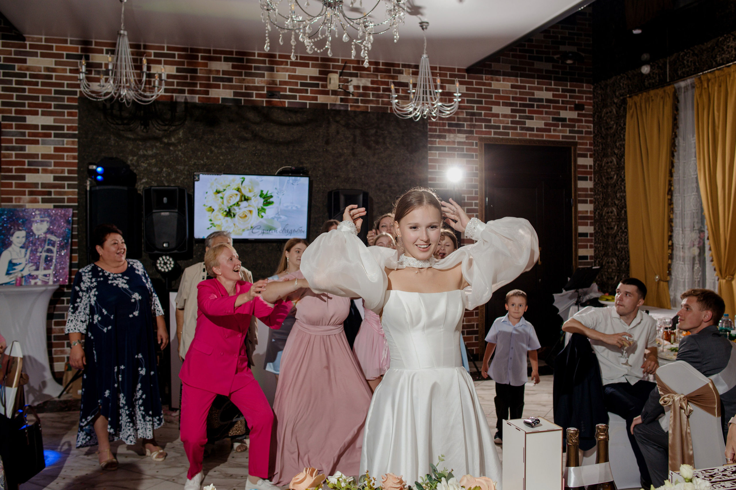 Николай и Виктория (г. Кашира). Королева Елена Свадебный и семейный фотограф в Туле