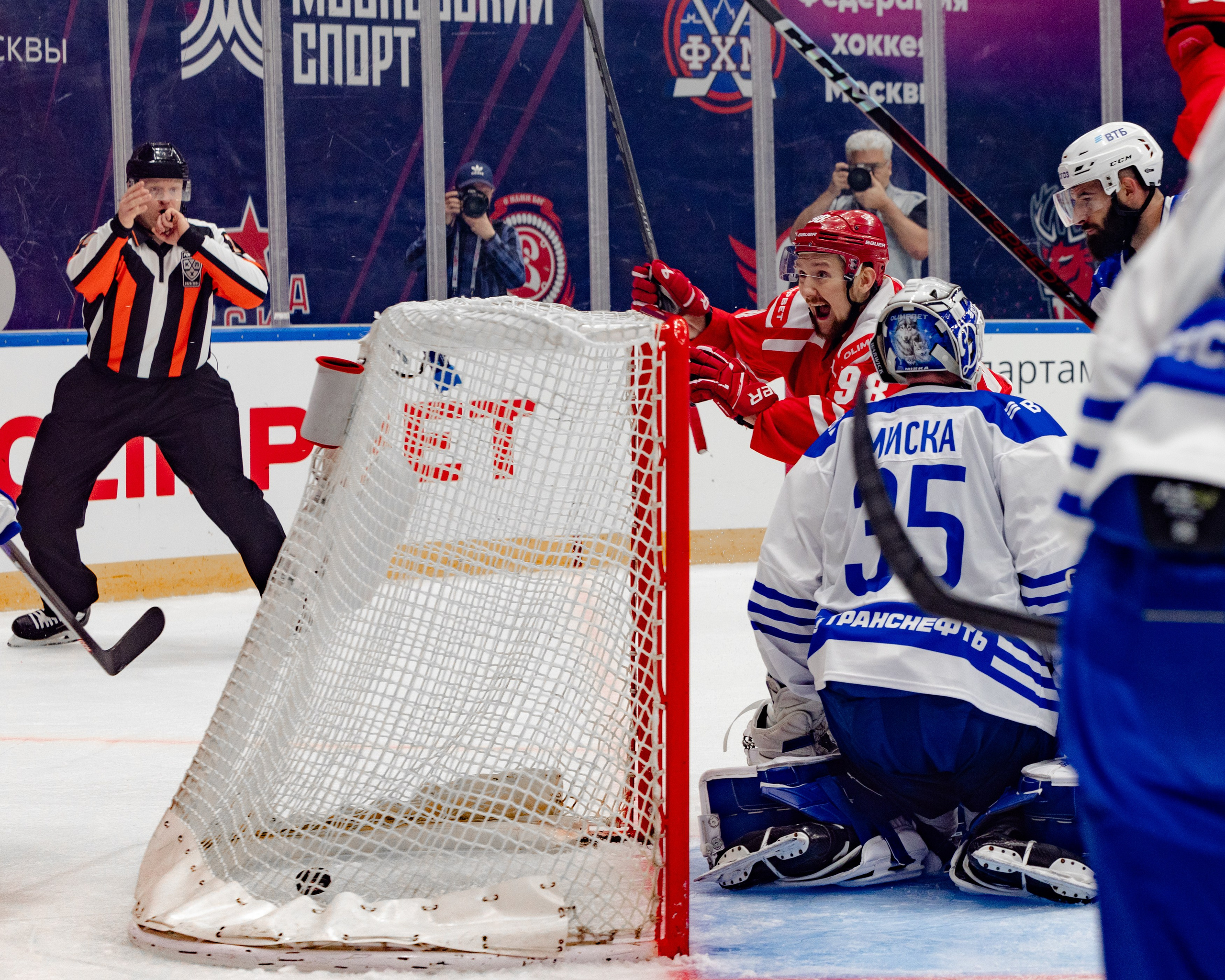 Кубок мэра Москвы по хоккею 2024. Виктория Зудина — фотограф в Москве