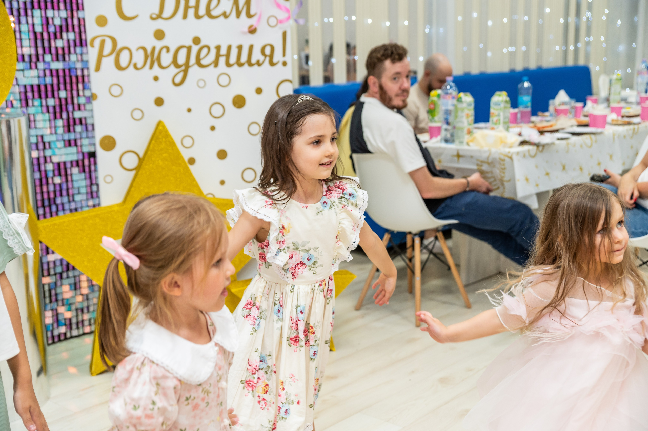 Игротека Ниндзя Кидс. Я Ольга Казанцева, фотографирую снимаю ваши киноистории и печатаю фото и цифровые портреты на холсте