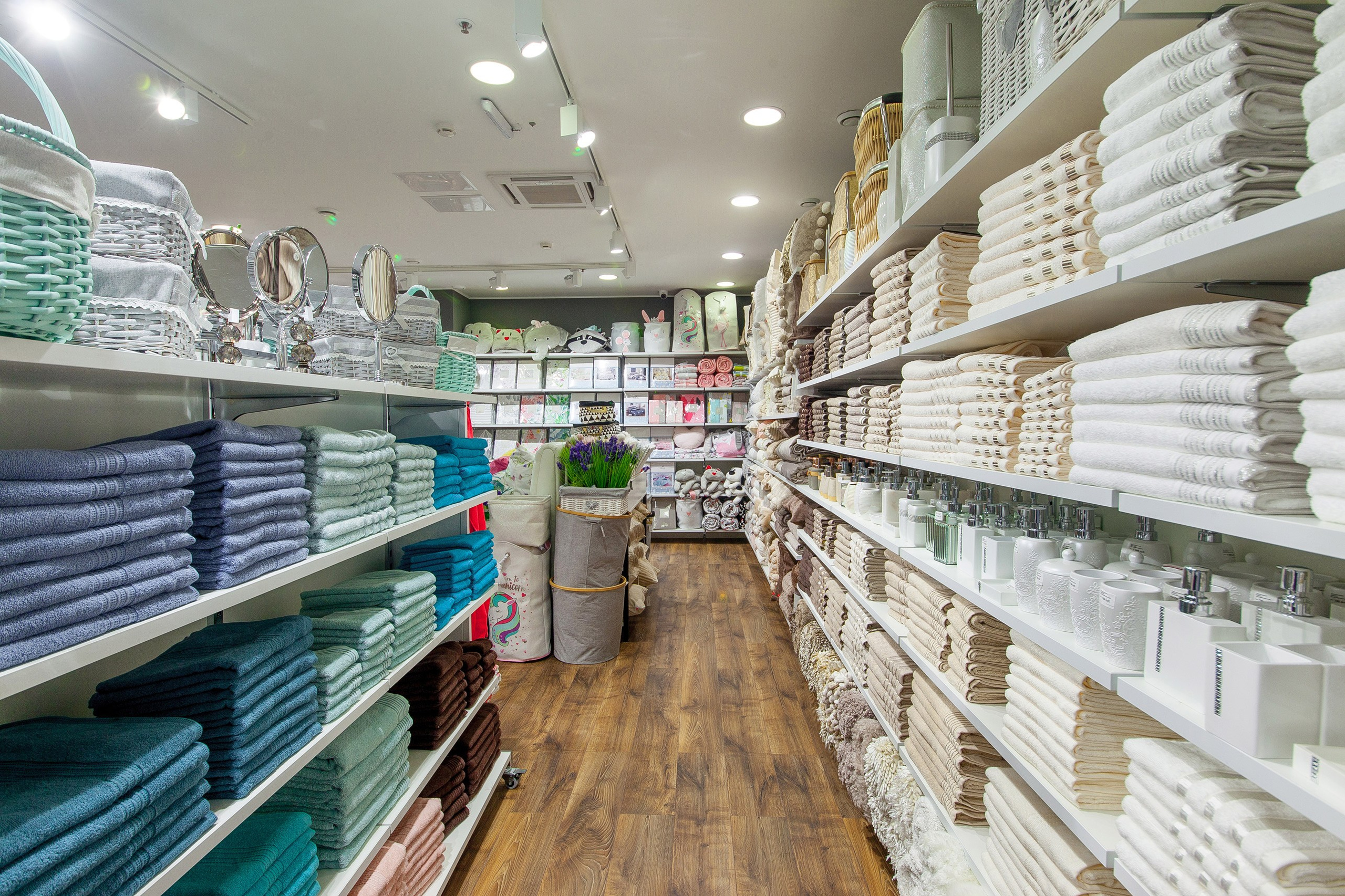 Shops. Interior photographer Vitalii in Portland and Vancouver