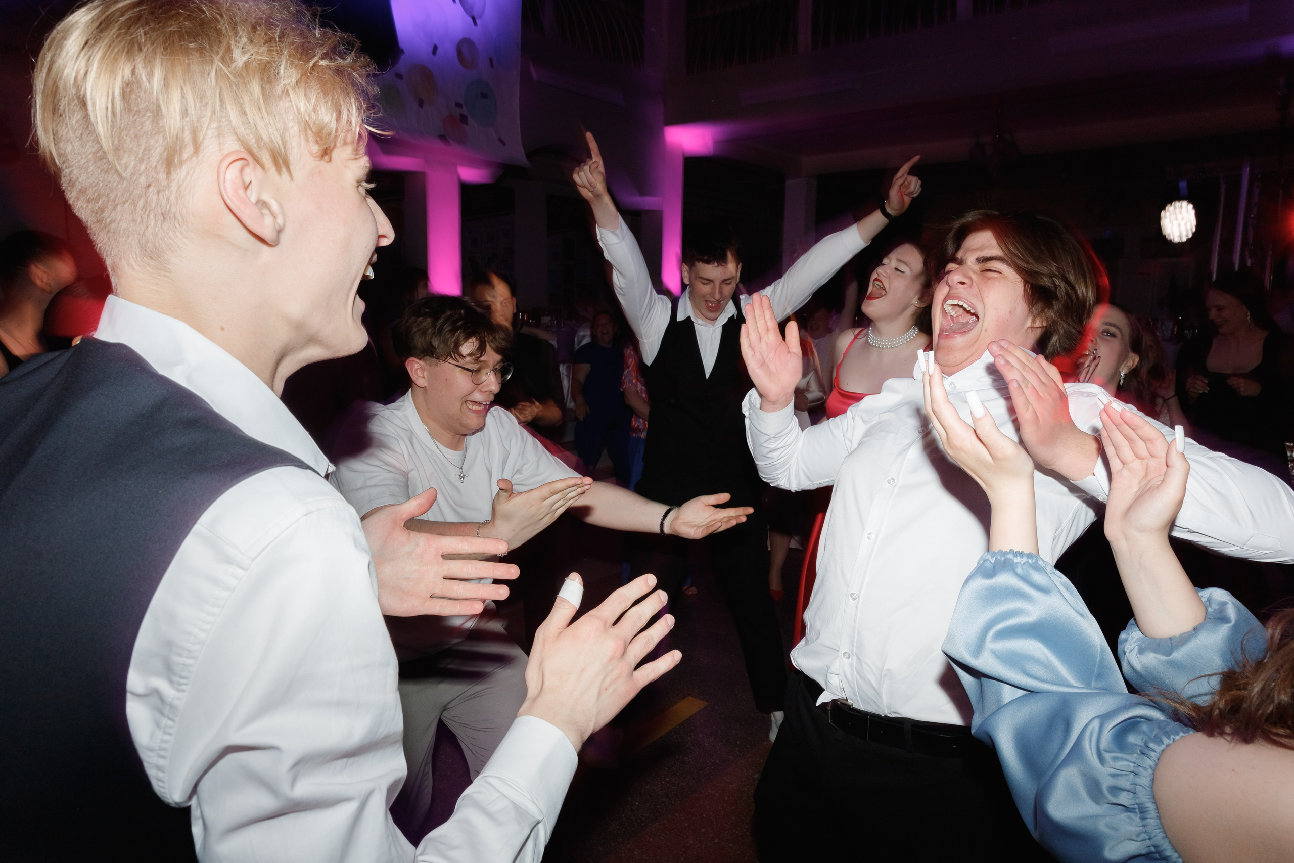 Школьный выпускной 2023 год в Минске. Свадебный фотограф в Минске/Беларуси Сергей Спиридонов