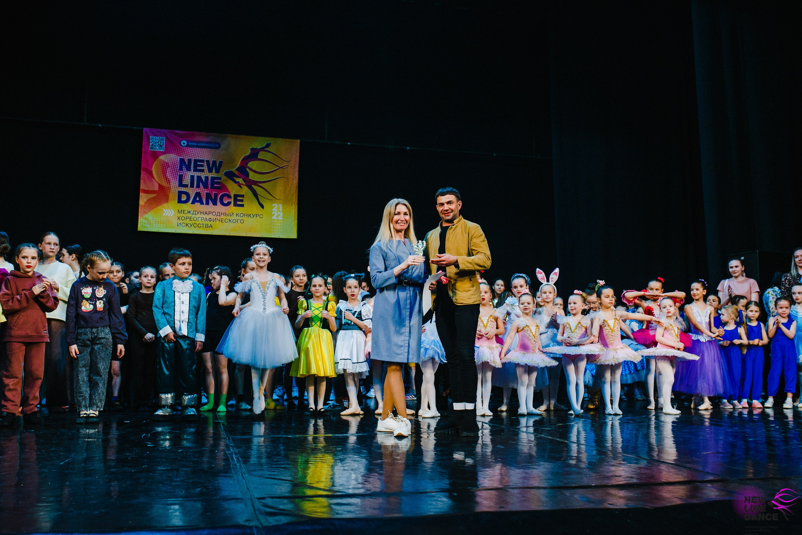 Концерты new line dance-magic universe-red. Фотограф в Новосибирске Ася Зверева