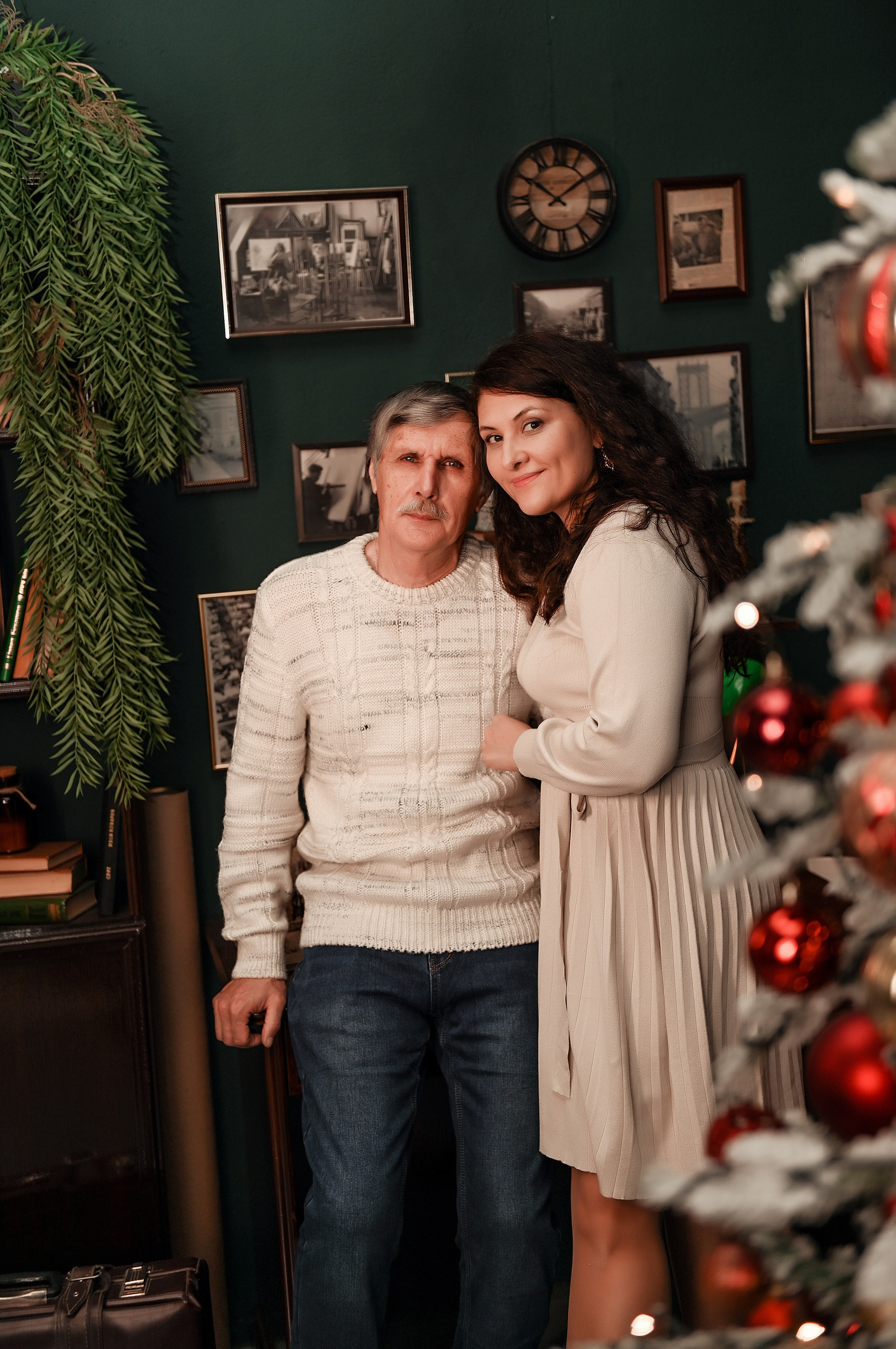 Новогодняя семейная. Свадебный, семейный, детский, контент фотограф в Омске Максим Ильин