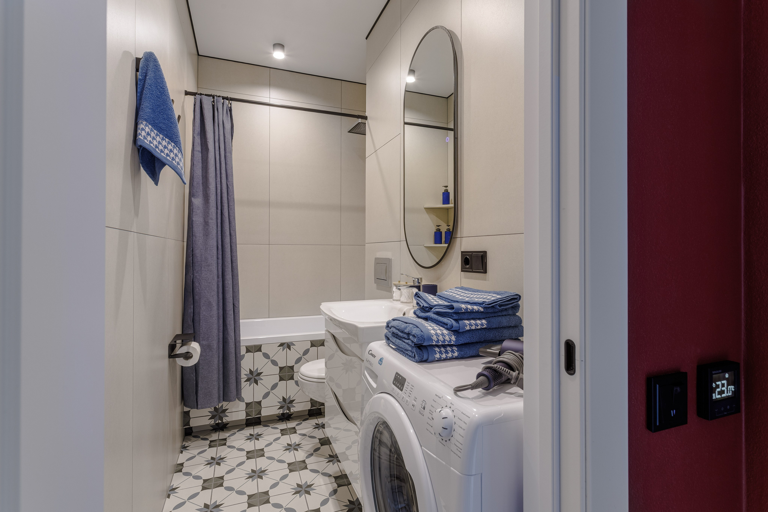 Почему это важно для посуточной аренды в ЖК "Факел"?В условиях высокой конкуренции в сегменте посуточной аренды в Владимире, особенно в таких популярных местах, как ЖК "Факел", качественные фотографии играют решающую роль. 