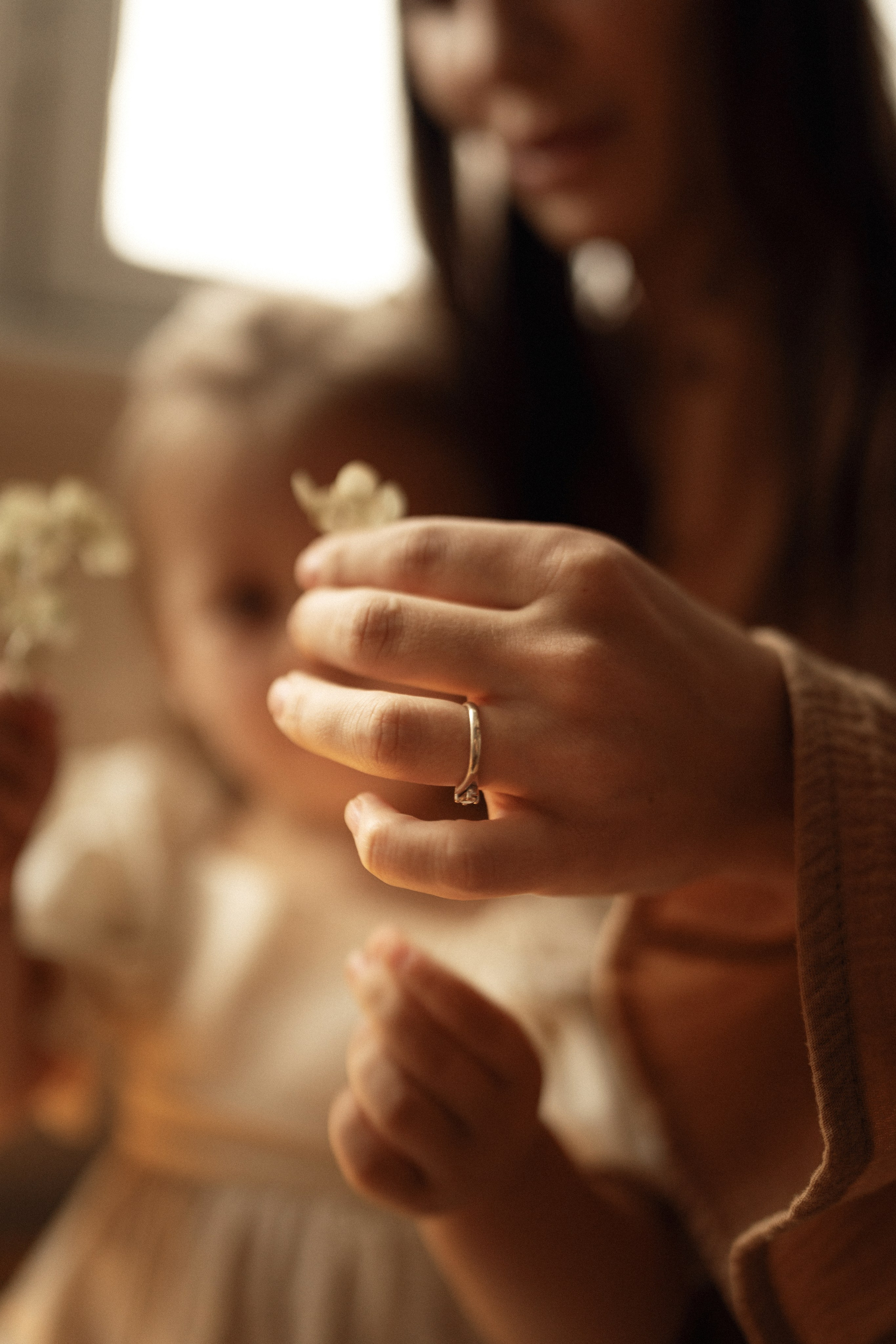 В мастерской художника. Семейный фотограф Москва. Фотограф беременности и материнства Москва
