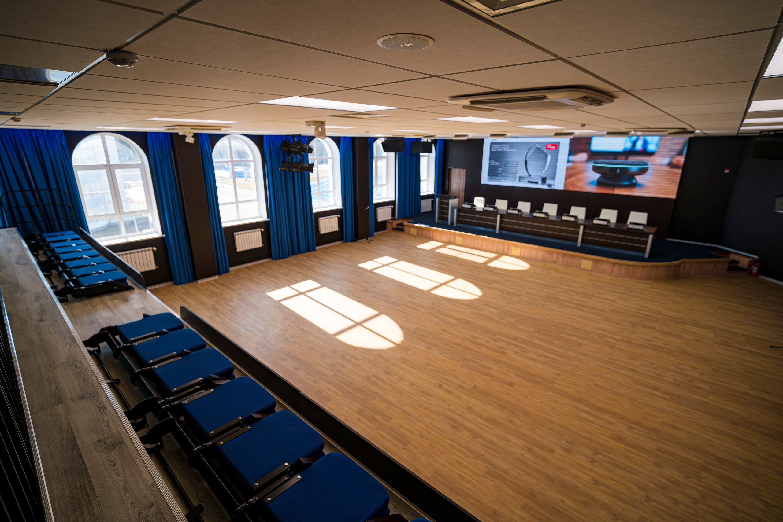 Фото и видеосъёмка готовых объектов. Видеограф для бизнеса в Санкт-Петербурге и Москве