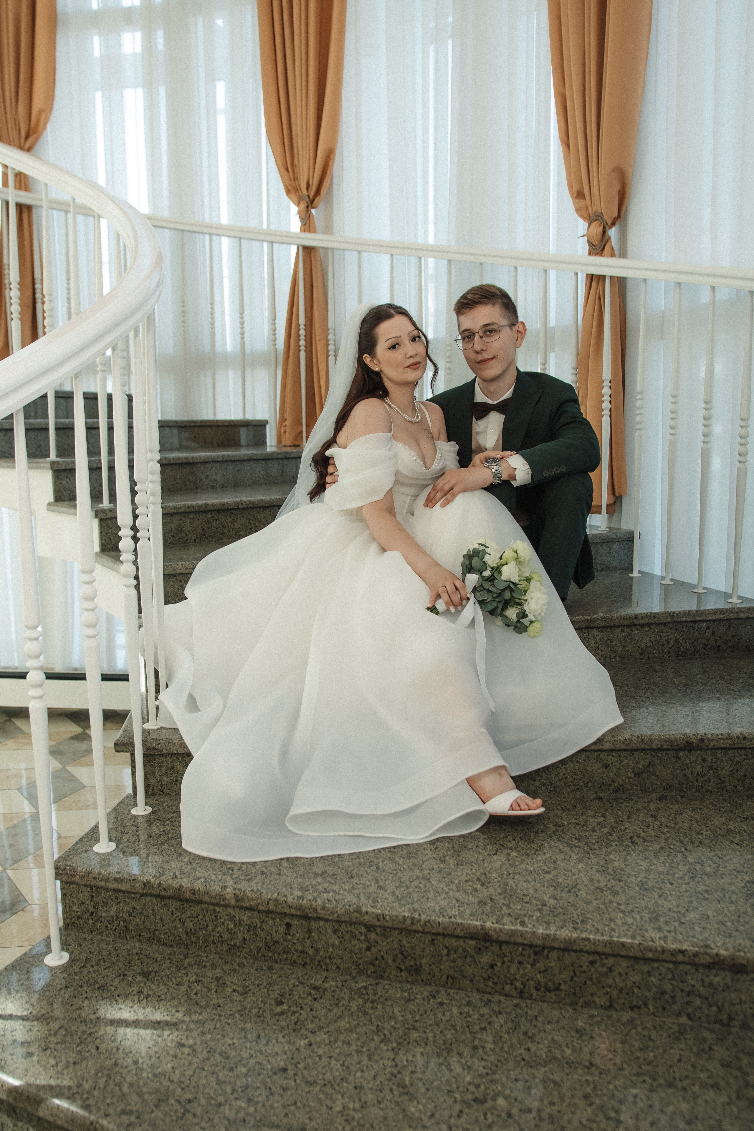 Арина и Александр Ботанический сад, ЗАГС Центральный. Фотограф Новосибирск