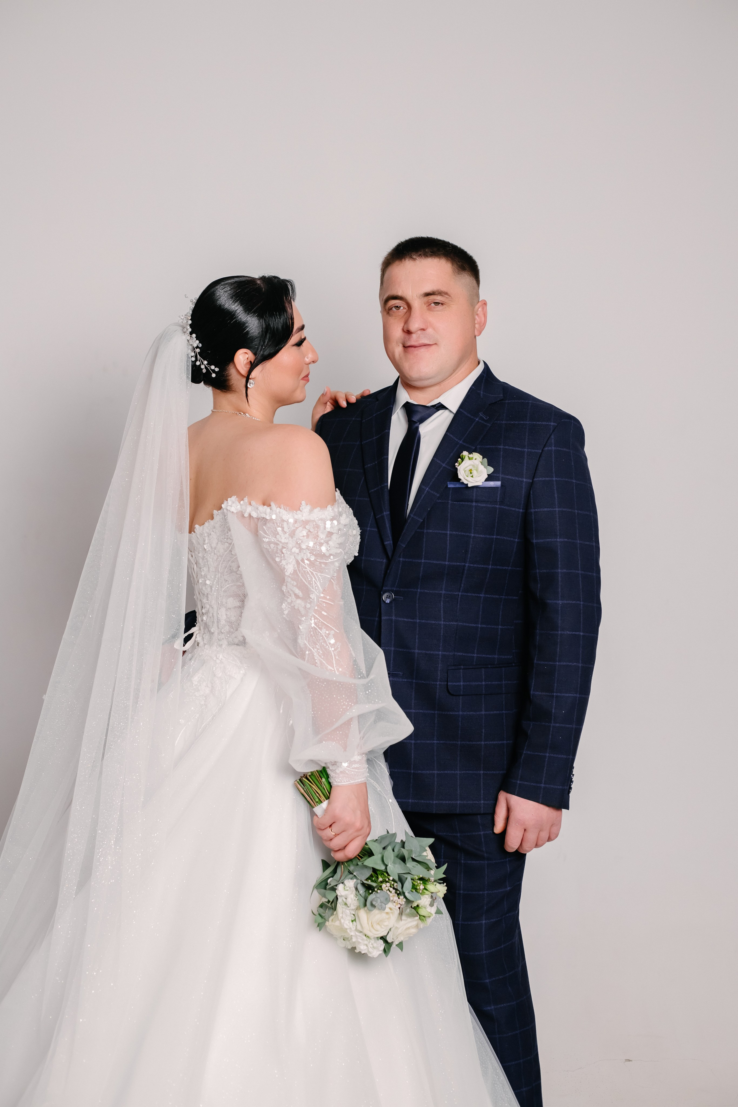 Свадебная прогулка в г. Старый оскол. Свадебный фотограф в Старом Осколе Тулинова Мария