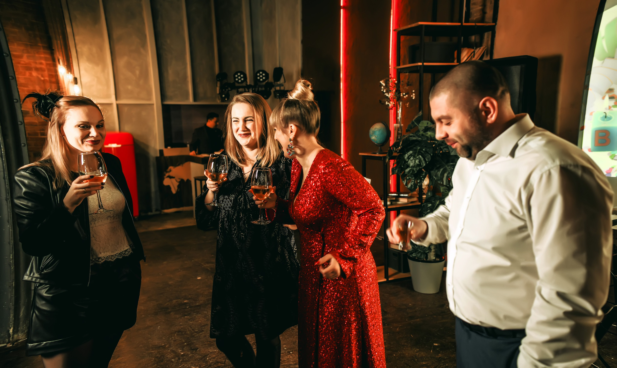 Тематическая вечеринка на юбилей 35 лет. Свадебный, семейный, детский, контент фотограф в Омске Максим Ильин