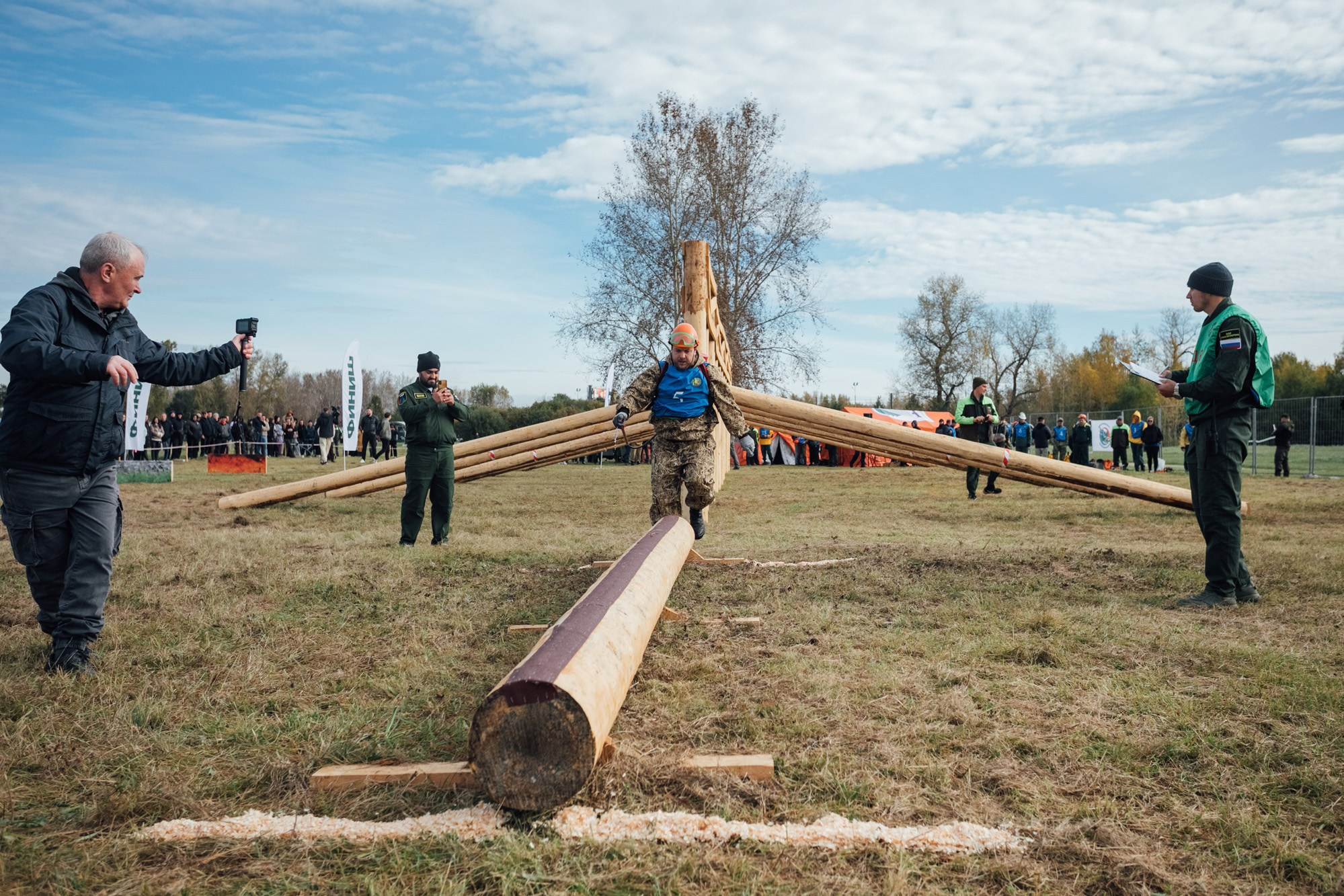 Соревнования «Лучший лесной пожарный» @ О. Татышев. Репортажный фотограф Максим Полянский. Москва, Санкт-Петербург, Красноярск