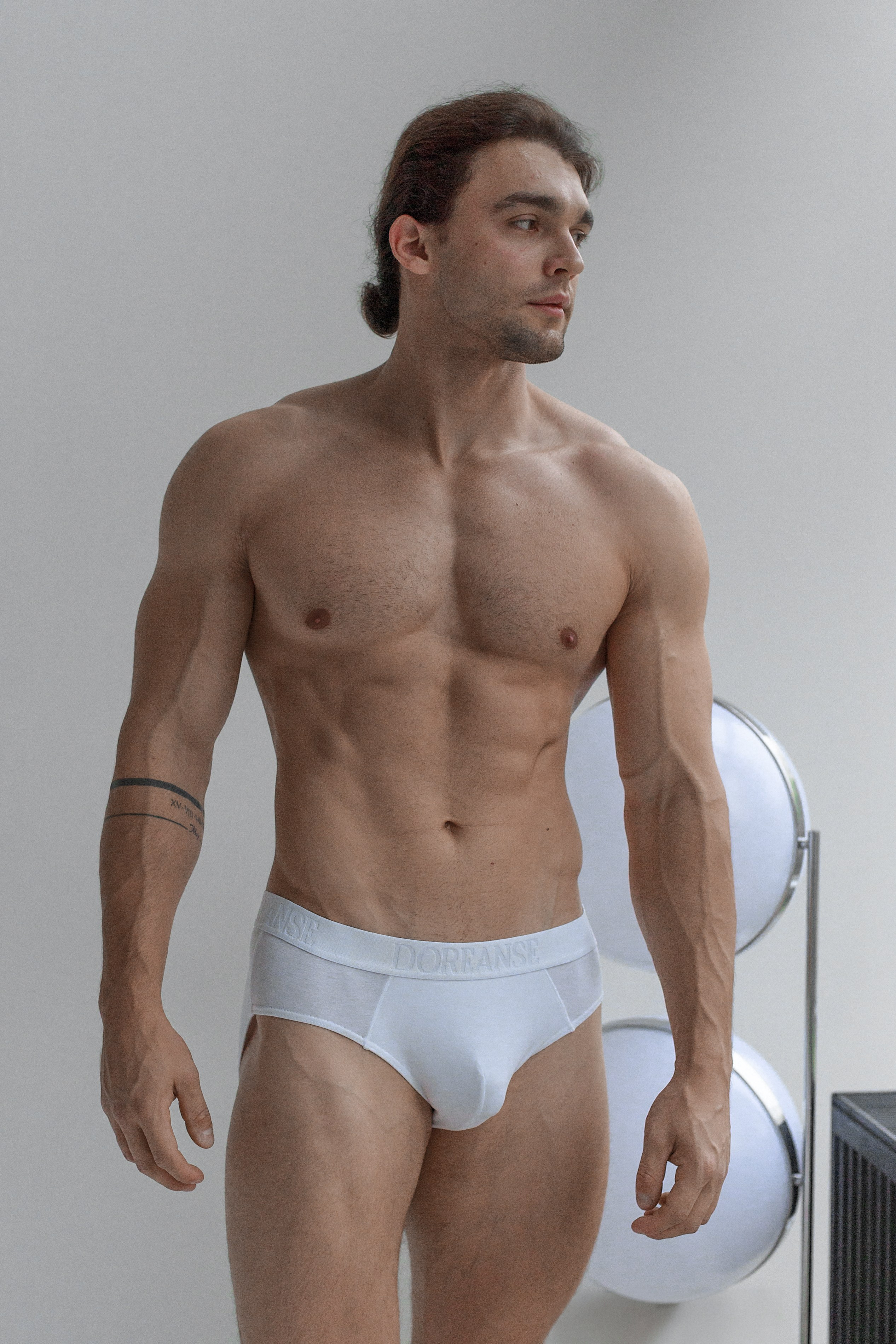 Ilya. Игорь Березин — фотограф в Москве. Мужские портреты и коммерческая съёмка