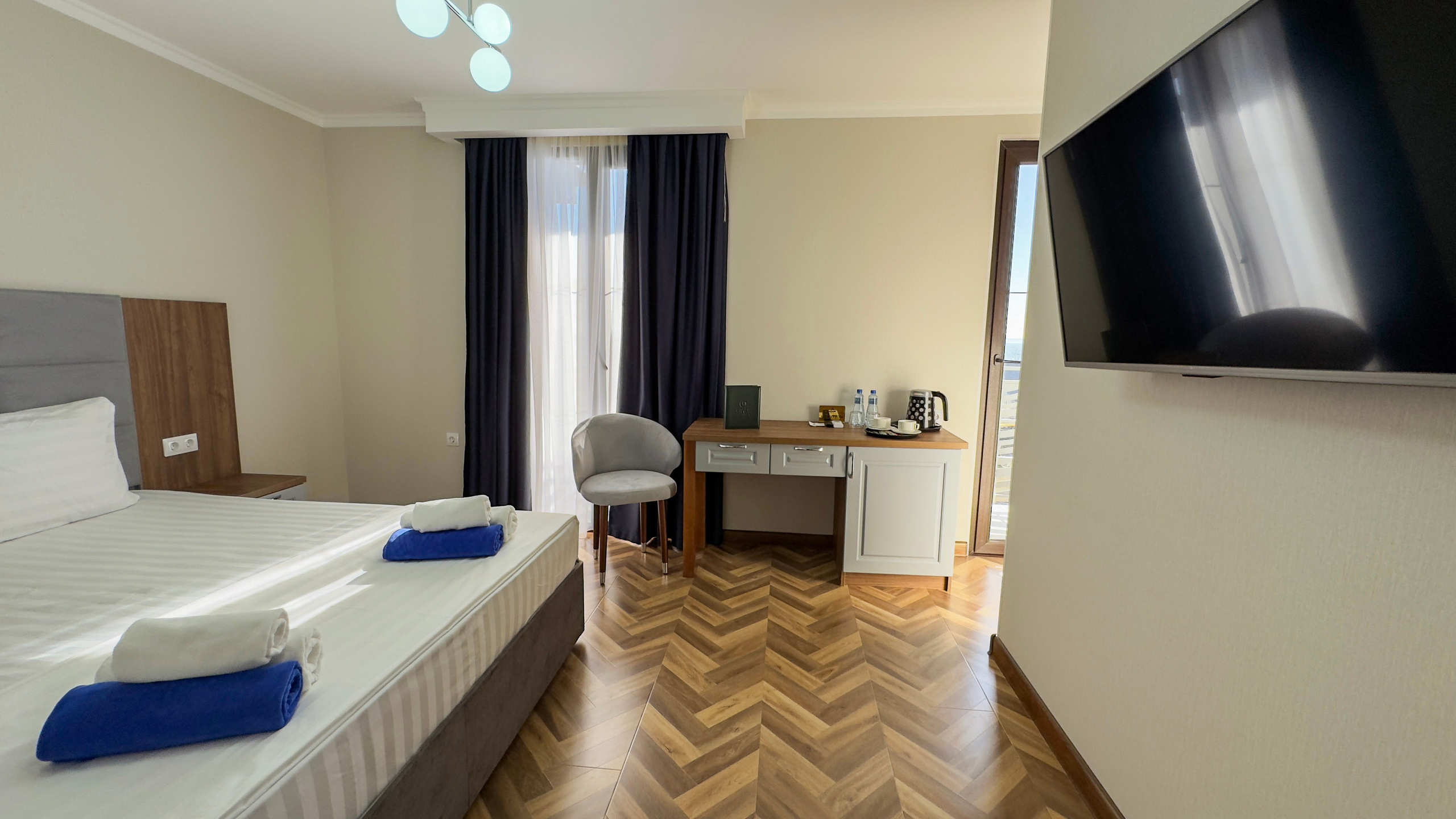 Грейс Бриз. Главная