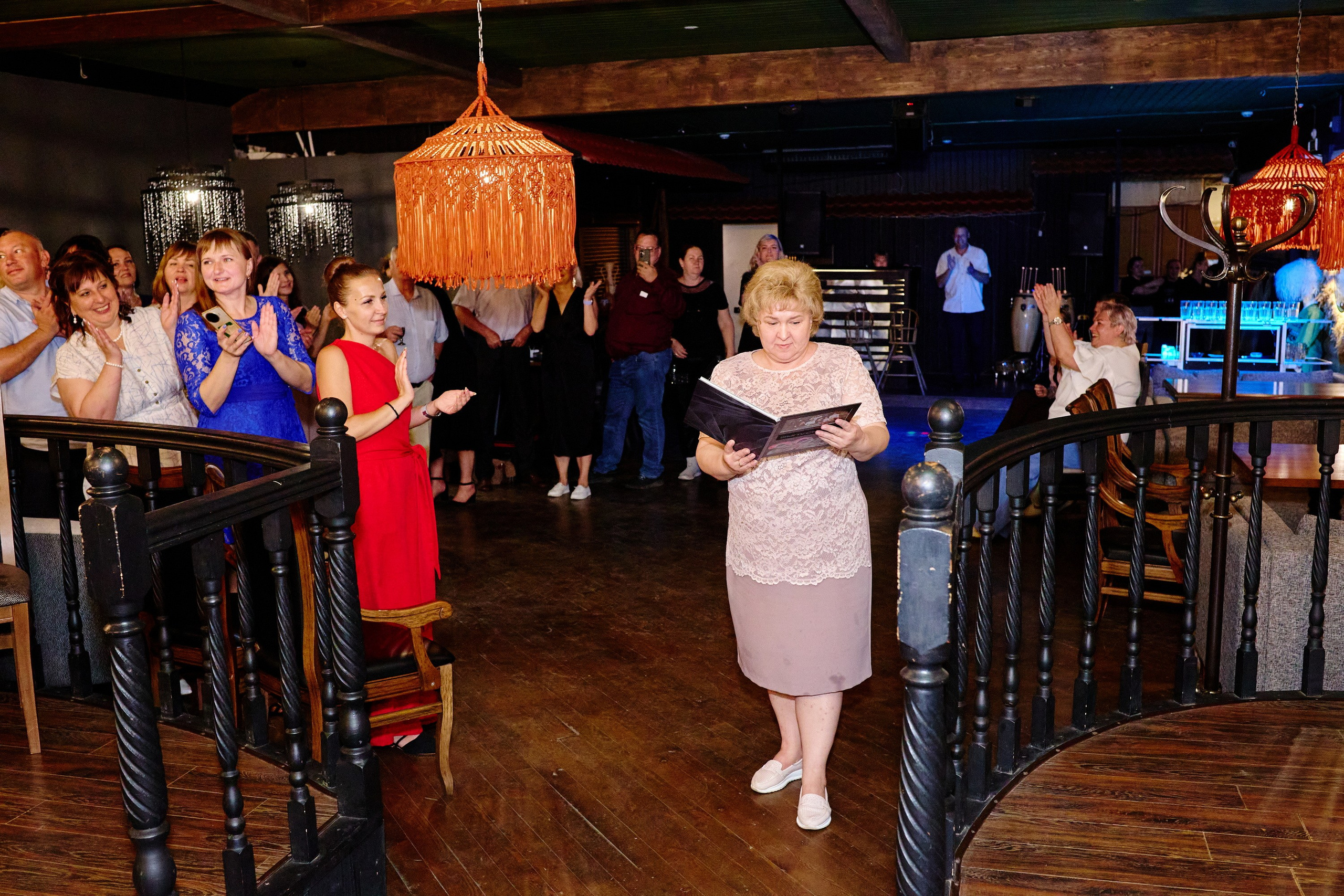 Выпускной 35 Сош. Фотограф Выпускные альбомы Таганрог Сергей Коробченко