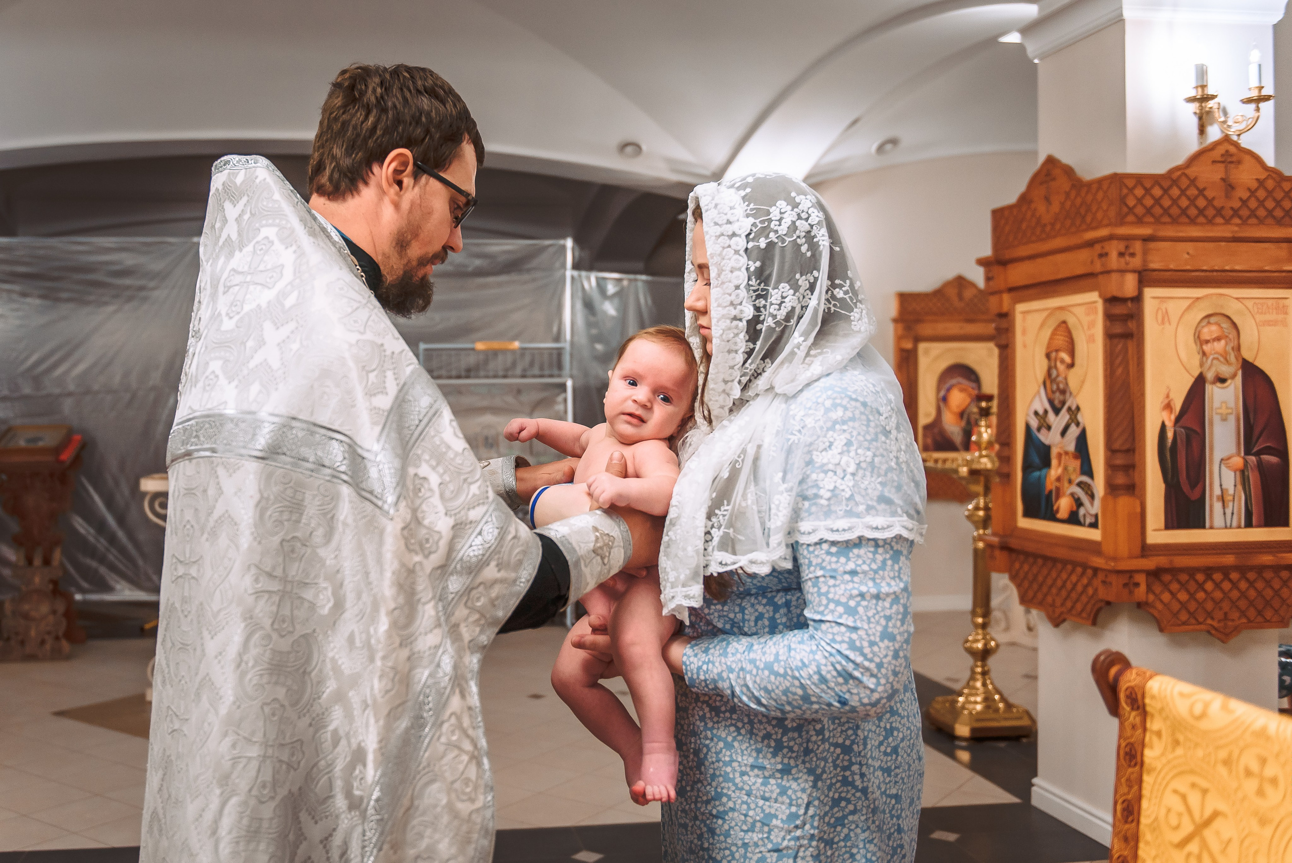 Крещение в Храме иконы Божией Матери Неупиваемая Чаша. Свадебный и семейный фотограф в Москве Юлия Винник