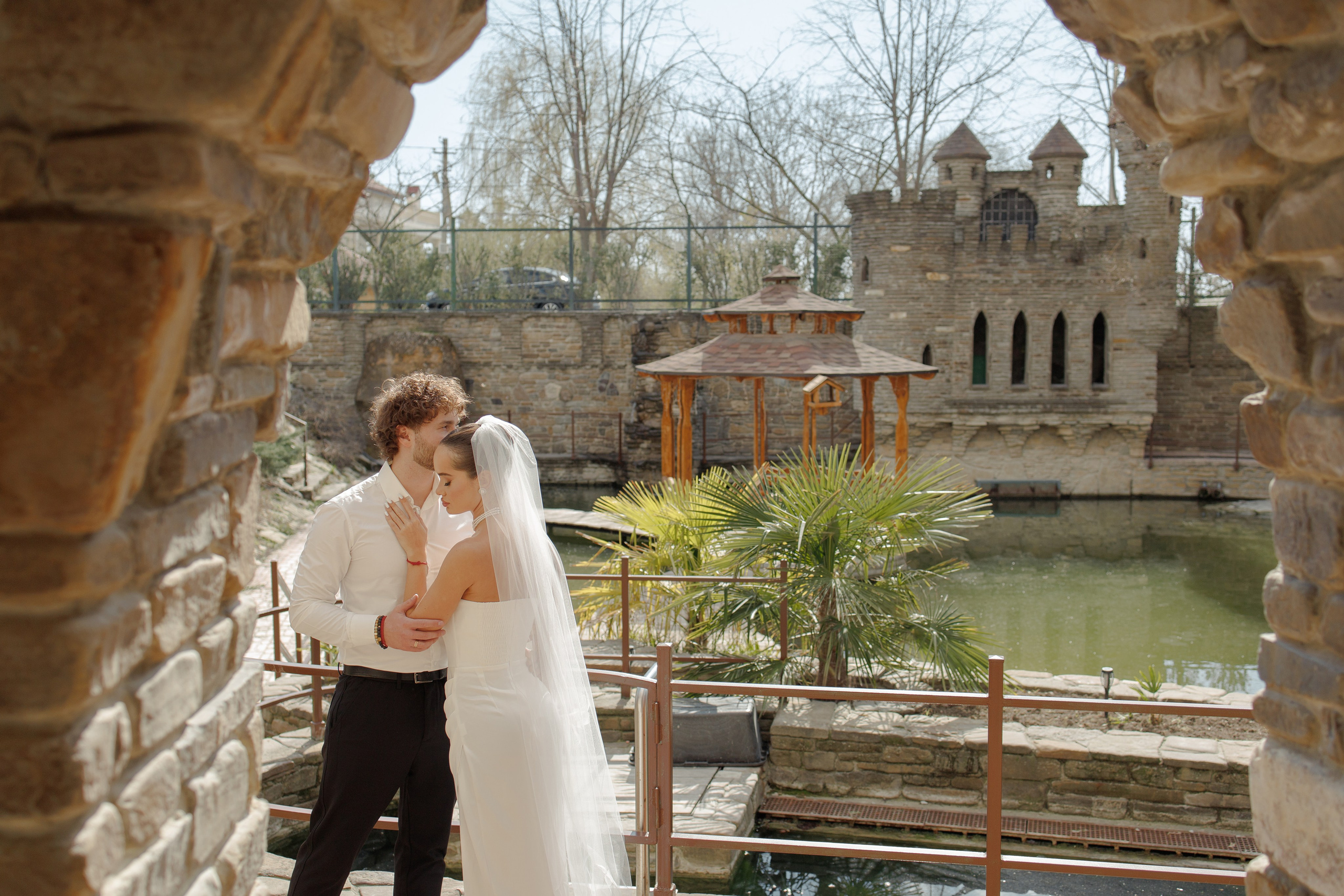 Свадьба в Персиковом замке. Семейный и портретный фотограф в Геленджике Любовь Бодрова