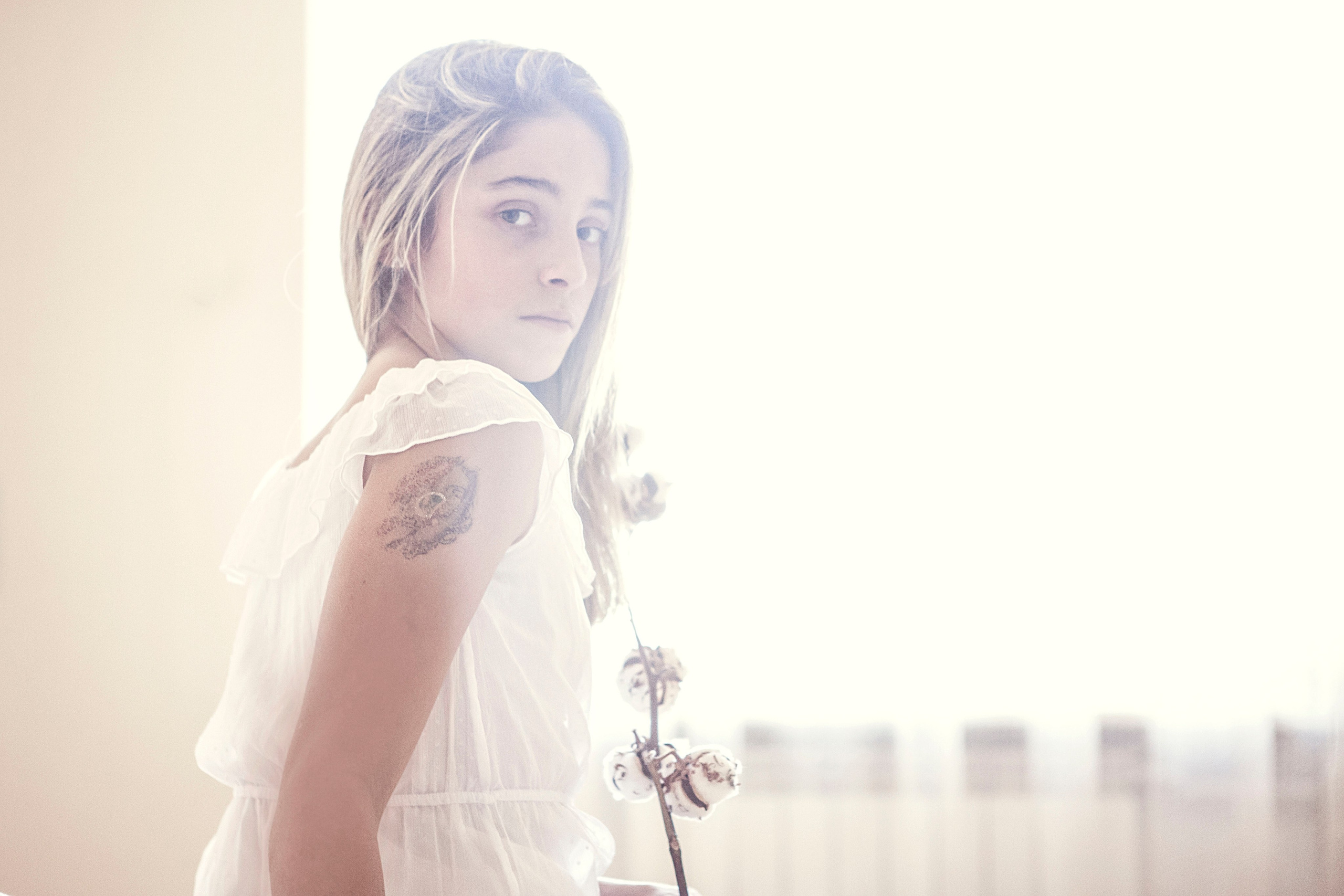 Серии: «сёстры». Мультижанровый фотограф Дарья Strebog