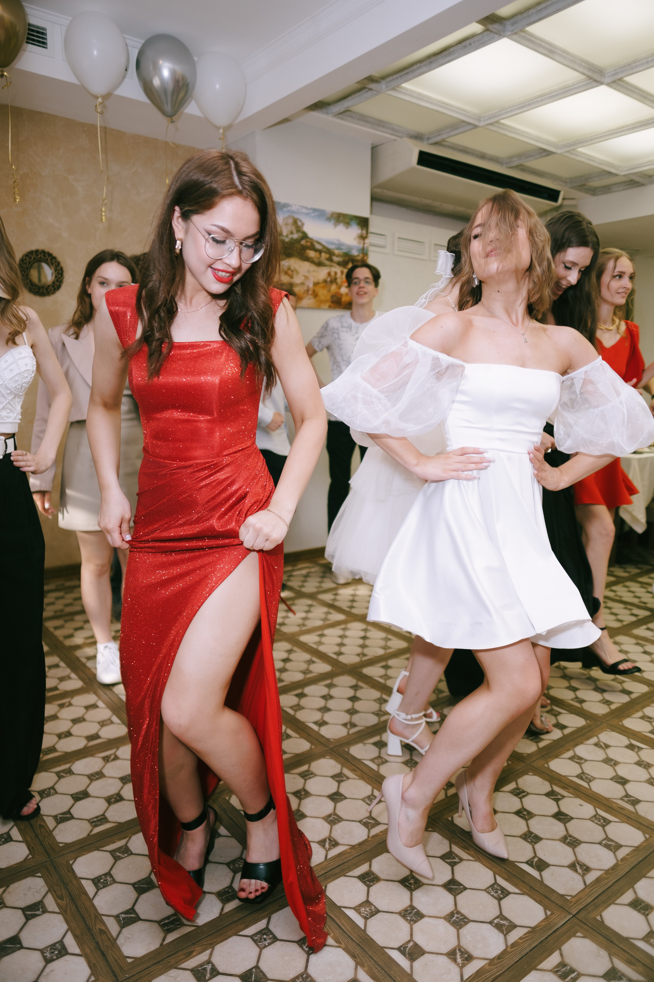 Выпускной школа 33. Свадебный и репортажной фотограф Денис Ожигин в Краснодаре и Краснодарском крае