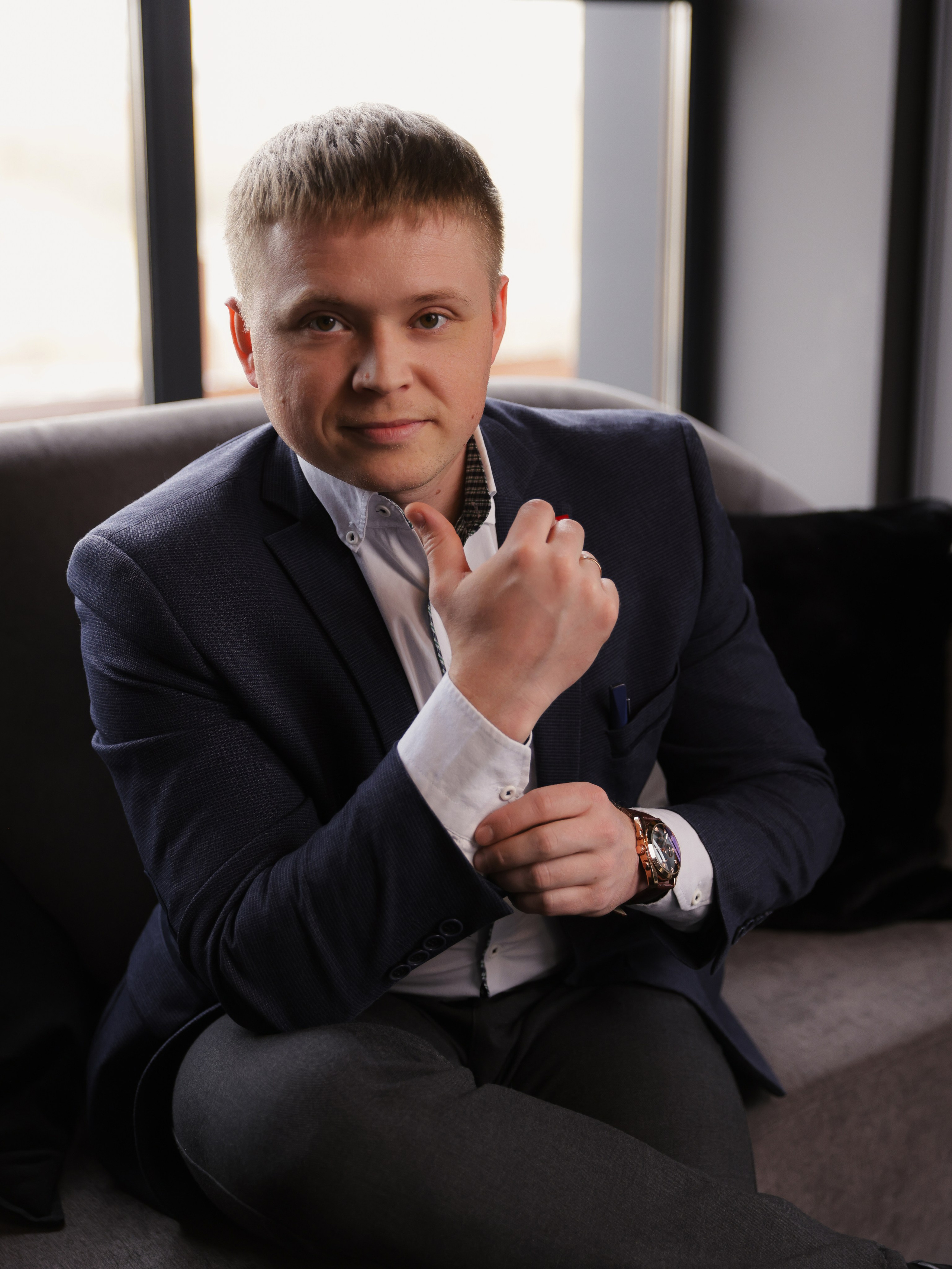 Топ-риэлтор Тюмени Максим. Мультифотограф Динара Ахмедзянова