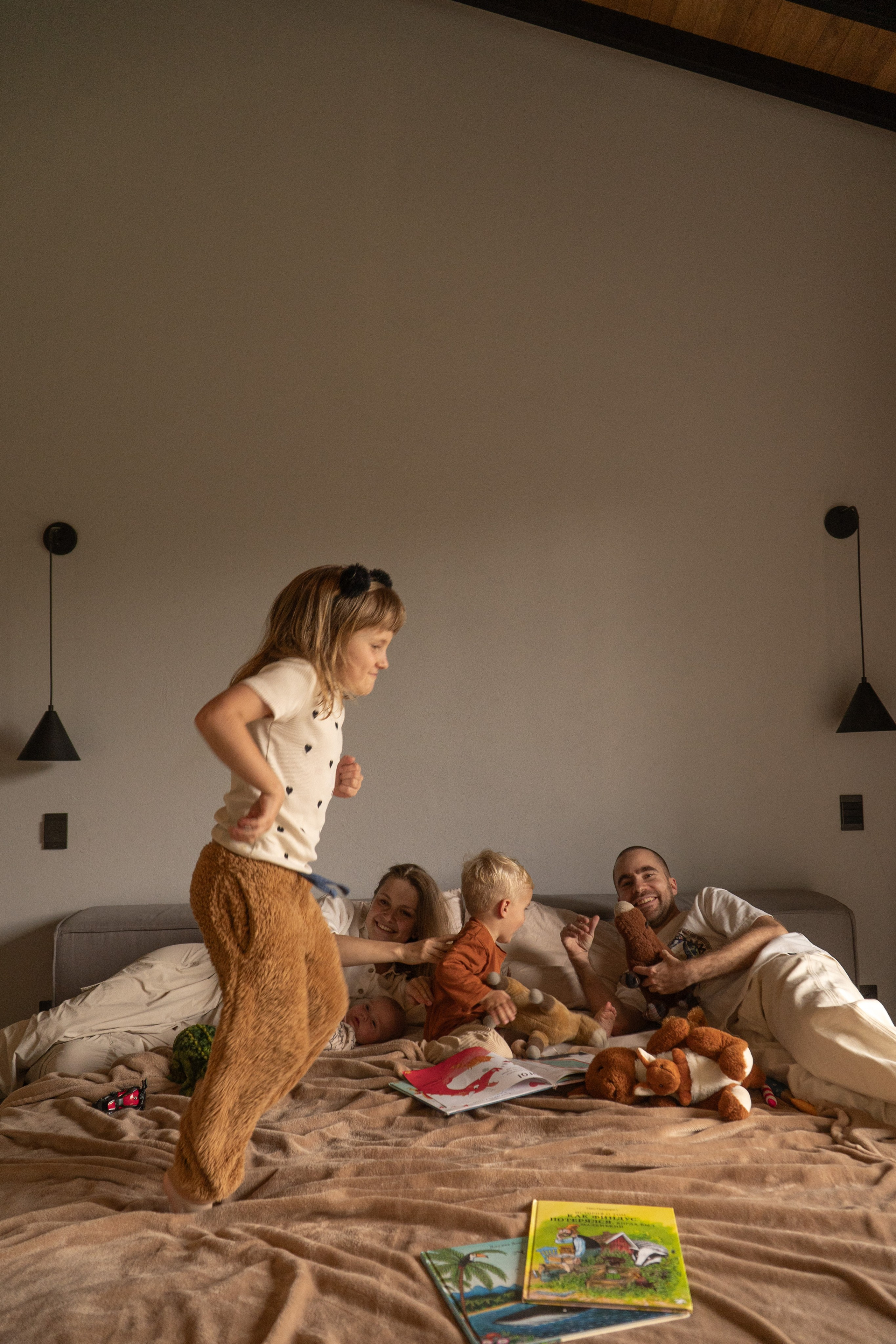 Olga and Family. Wedding Photographer in Barcelona and Medellin