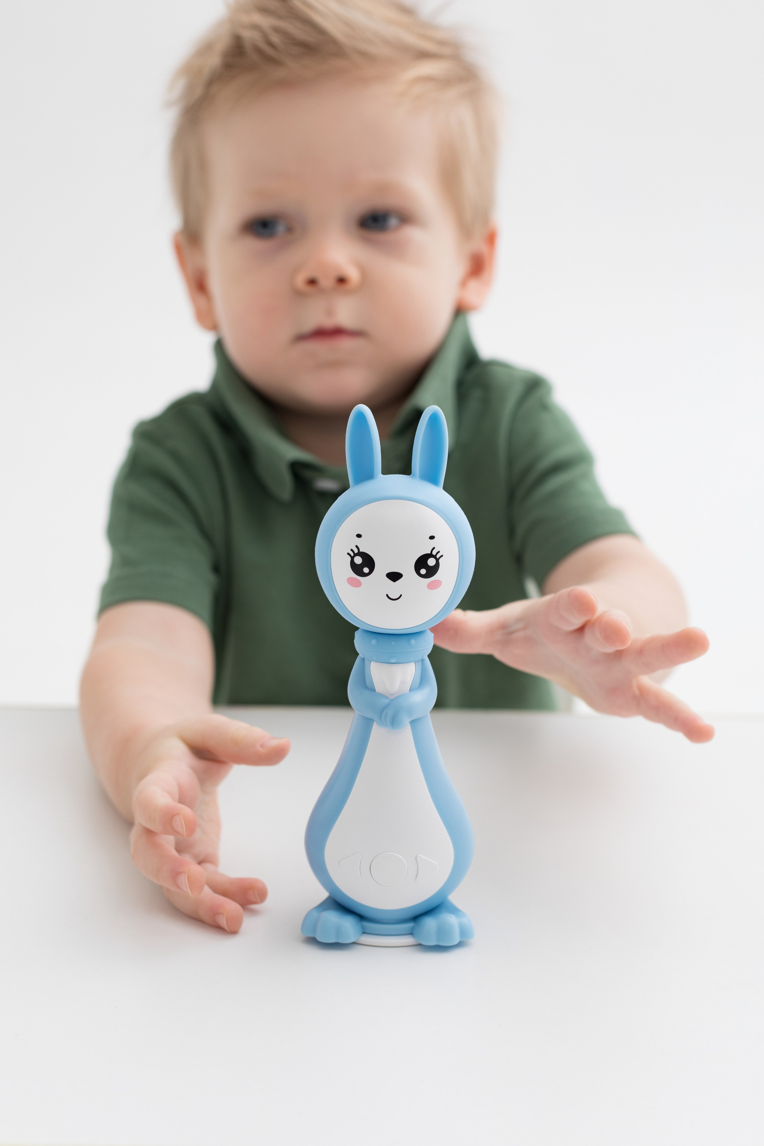 Съемка для детского бренда berttoys. Детский и контент фотограф Надя Волкова Санкт-Петербург