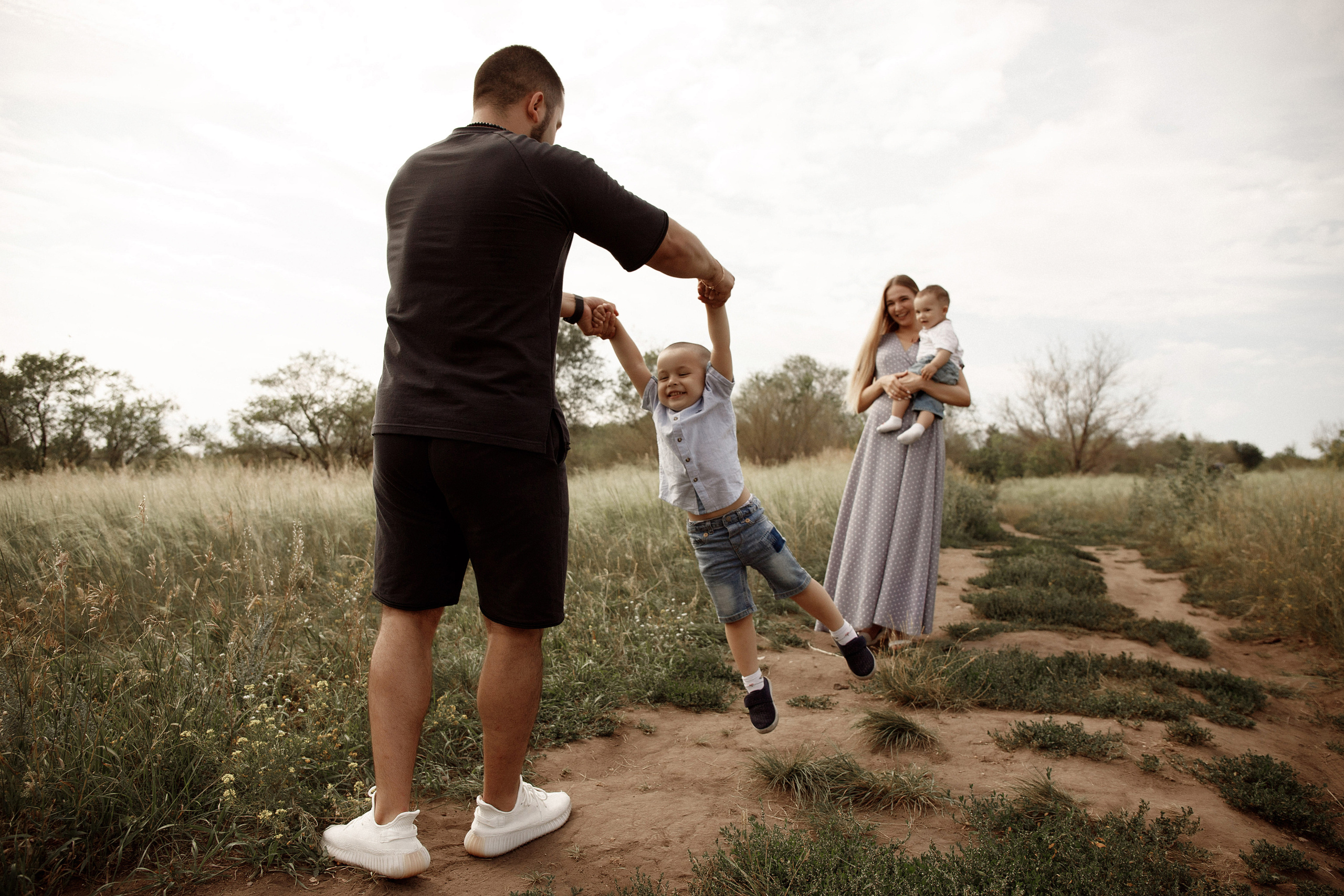 Альберт, Роберт. Фотограф беременности и материнства Аделя Юсупова