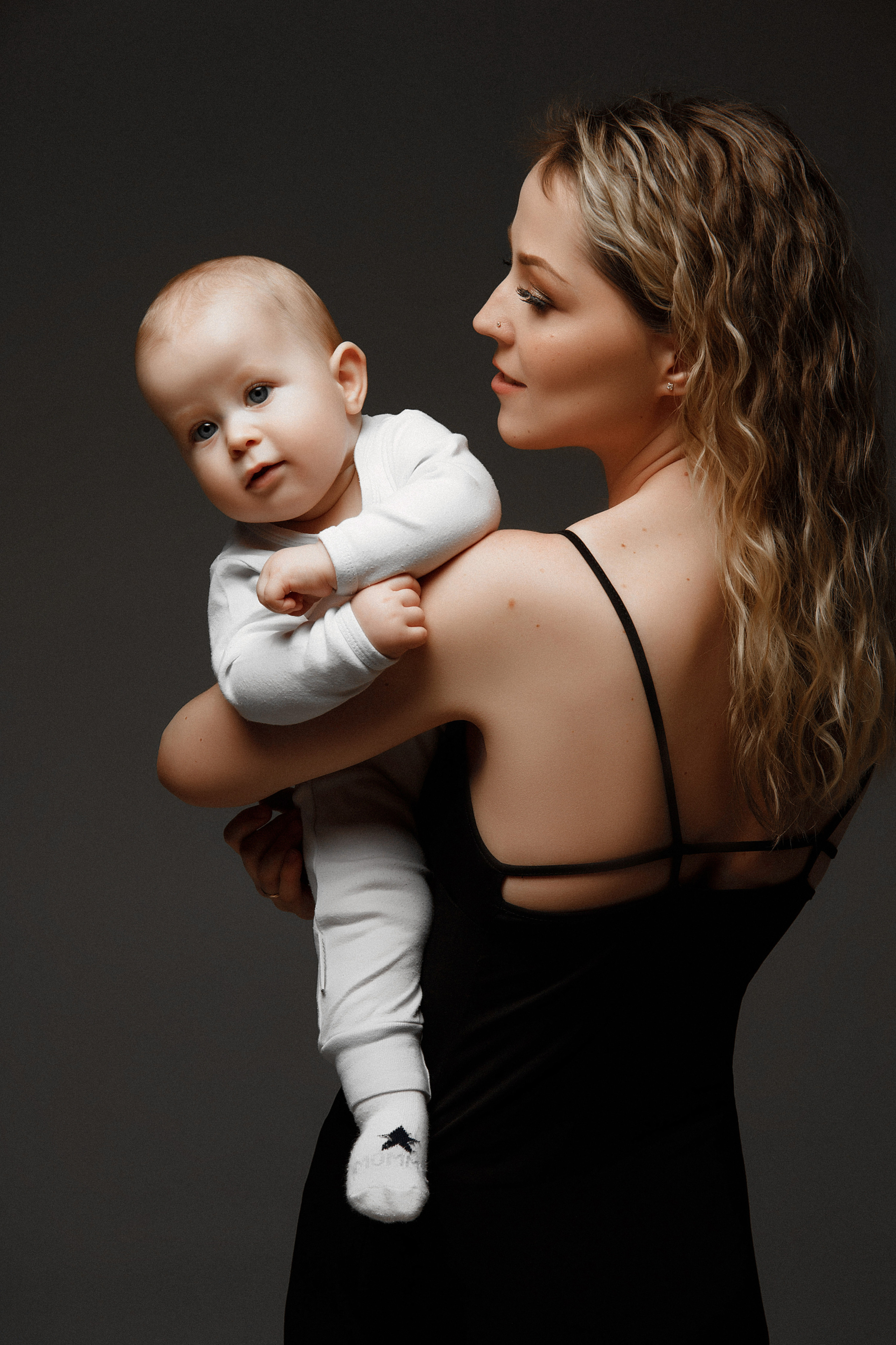 Рома. Фотограф беременности и материнства Аделя Юсупова