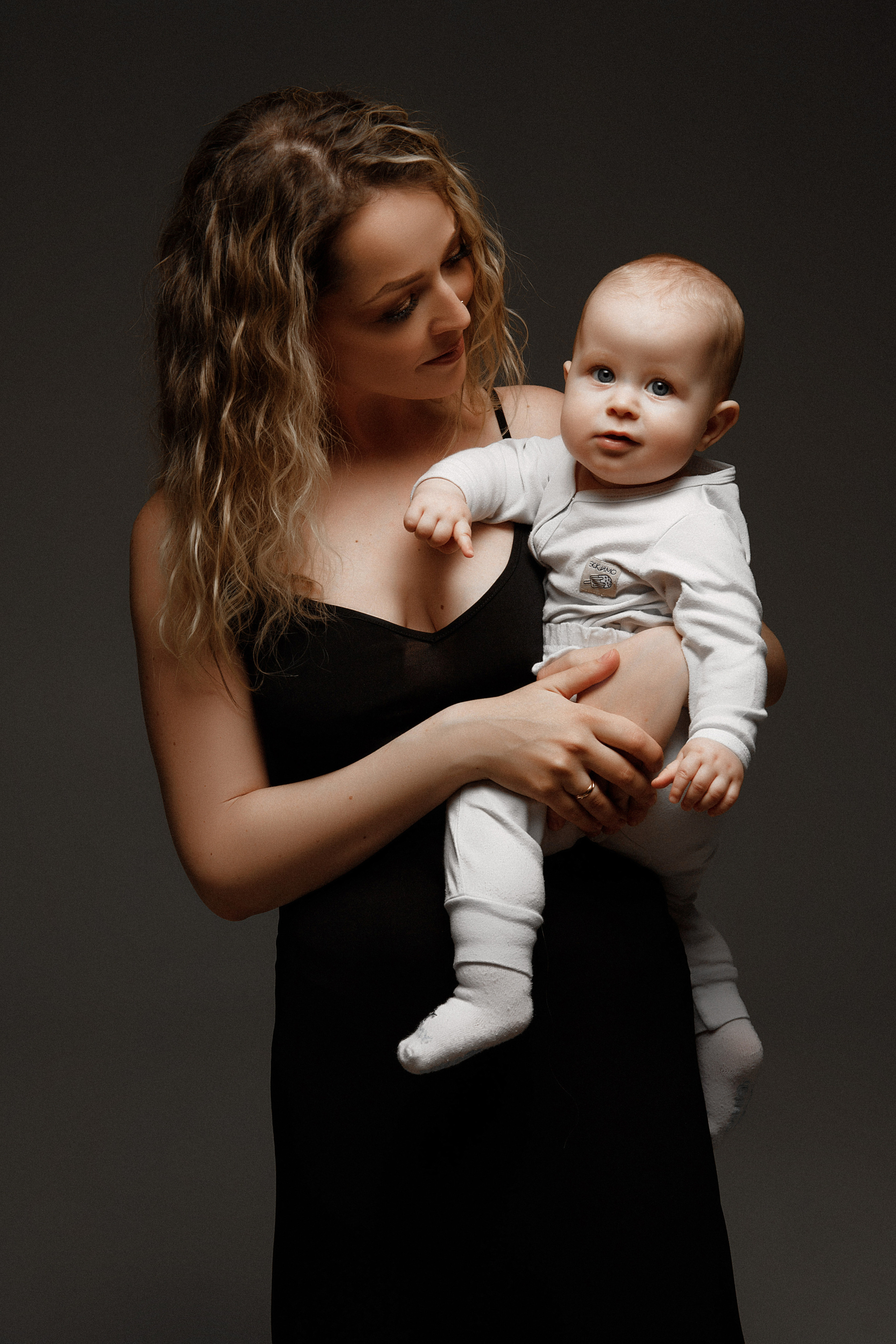 Рома. Фотограф беременности и материнства Аделя Юсупова