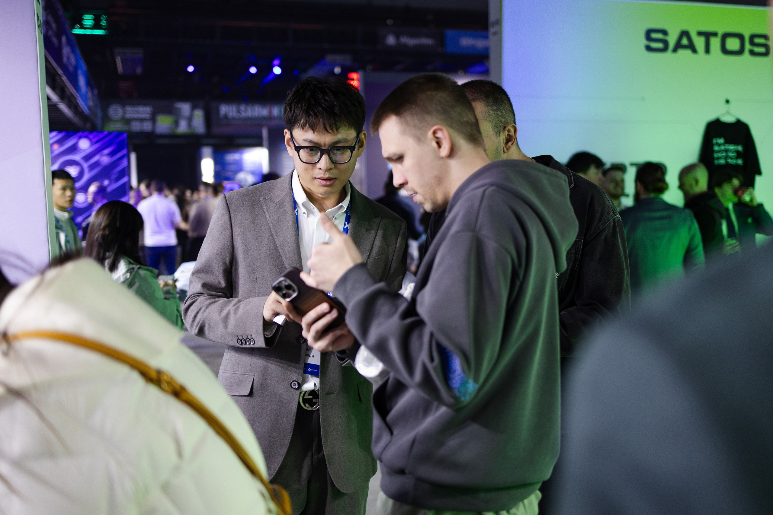 Crypto Summit. Свадебный репортажный фотограф в Москве