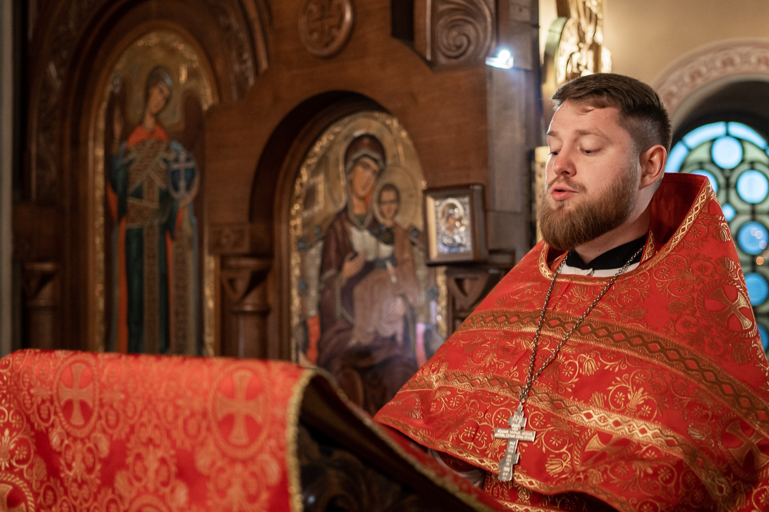 Престольный праздник в храме Воскресения Христова (Форосская церковь). Церковный фотограф Севастополь