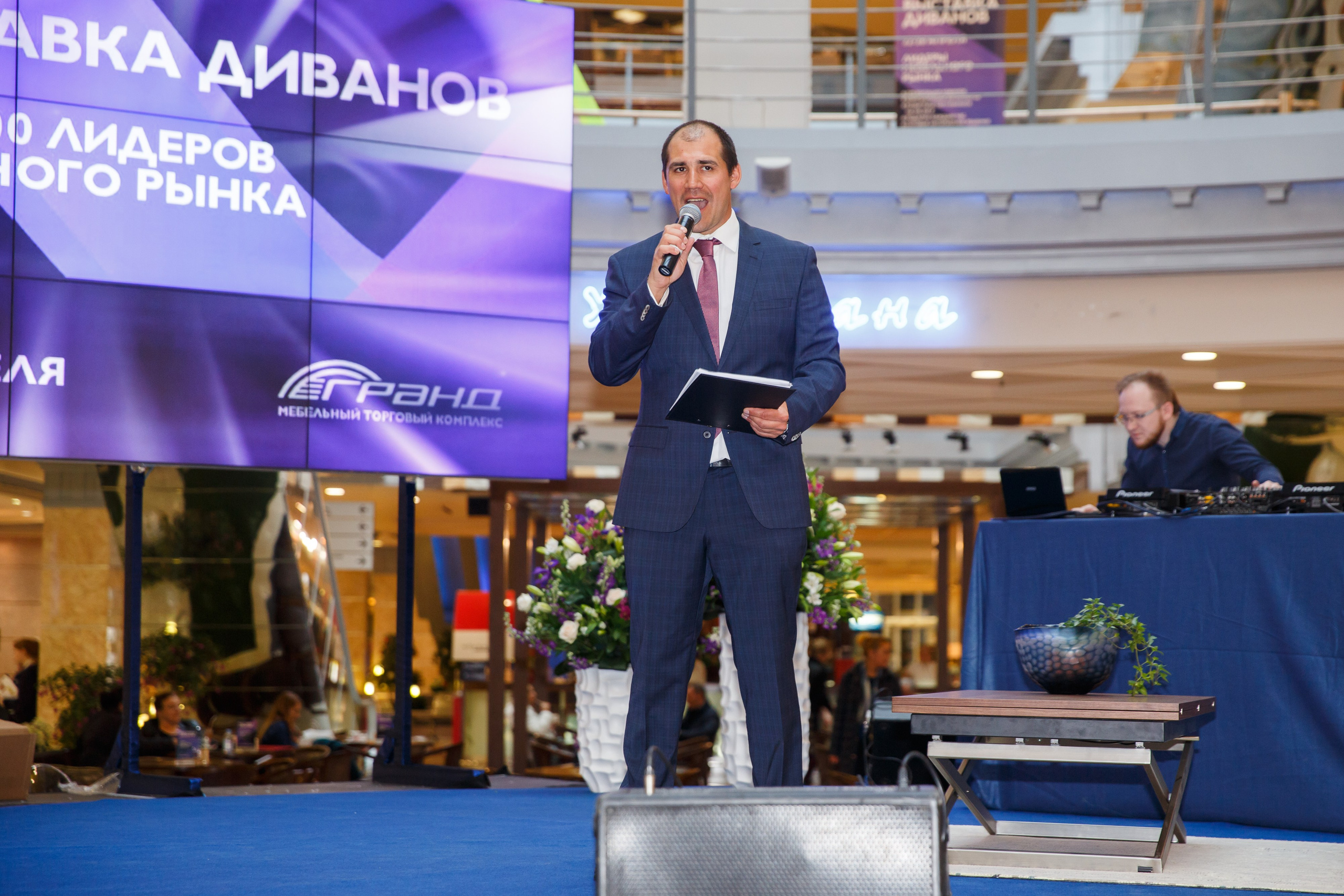 56. Фотограф Недорез Александр в Москве. Репортаж на ваших мероприятиях