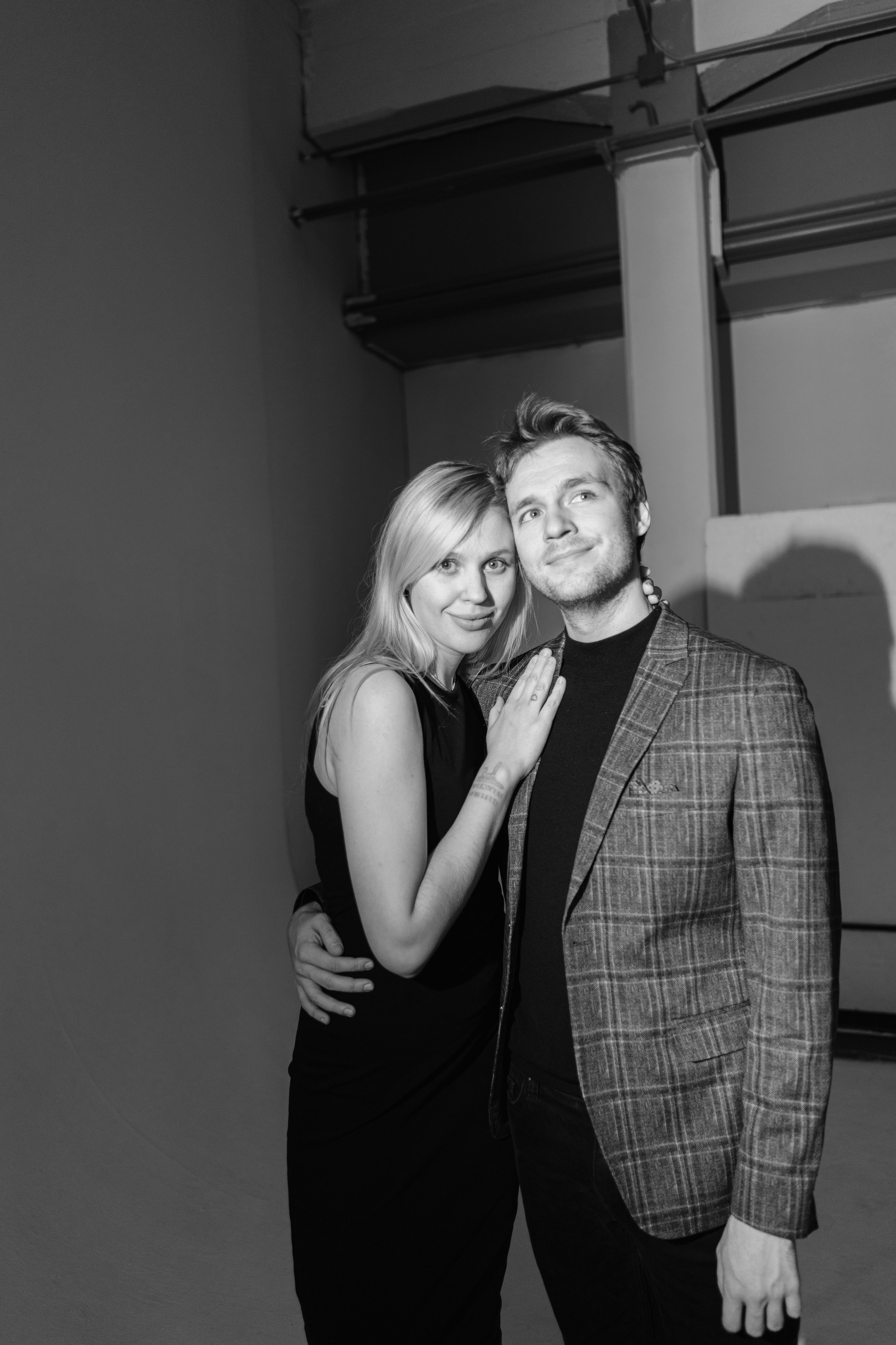 Фотосессия для двоих в студии, лавстори в Москве. Портреты студия Москва. Модельные тесты. Lovestory студия в Москве. Женсий фотограф