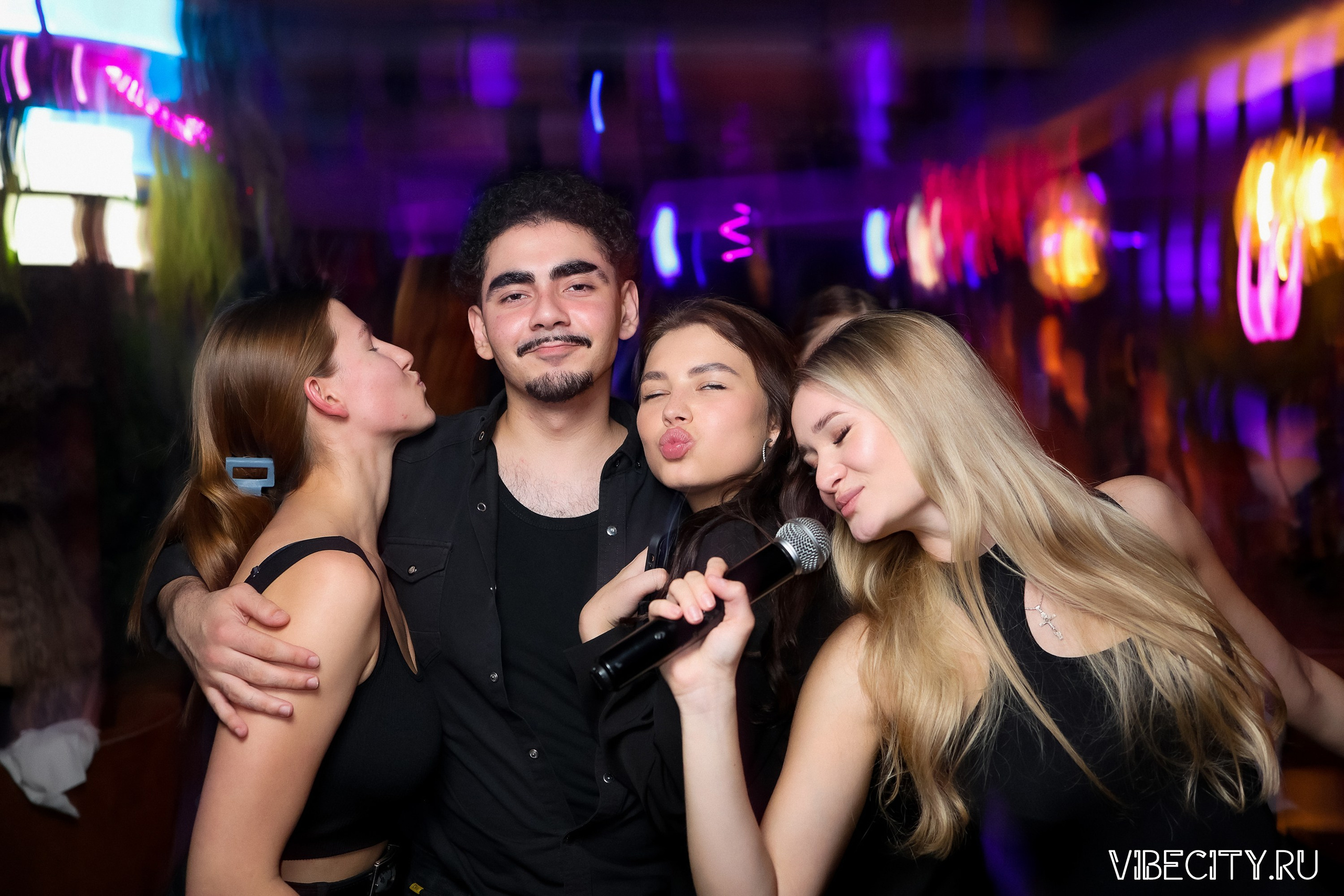 DOUBLE U. VIBECITY.RU Вайб Сити Ру Фоторепортажи Фотоотчеты Калининград