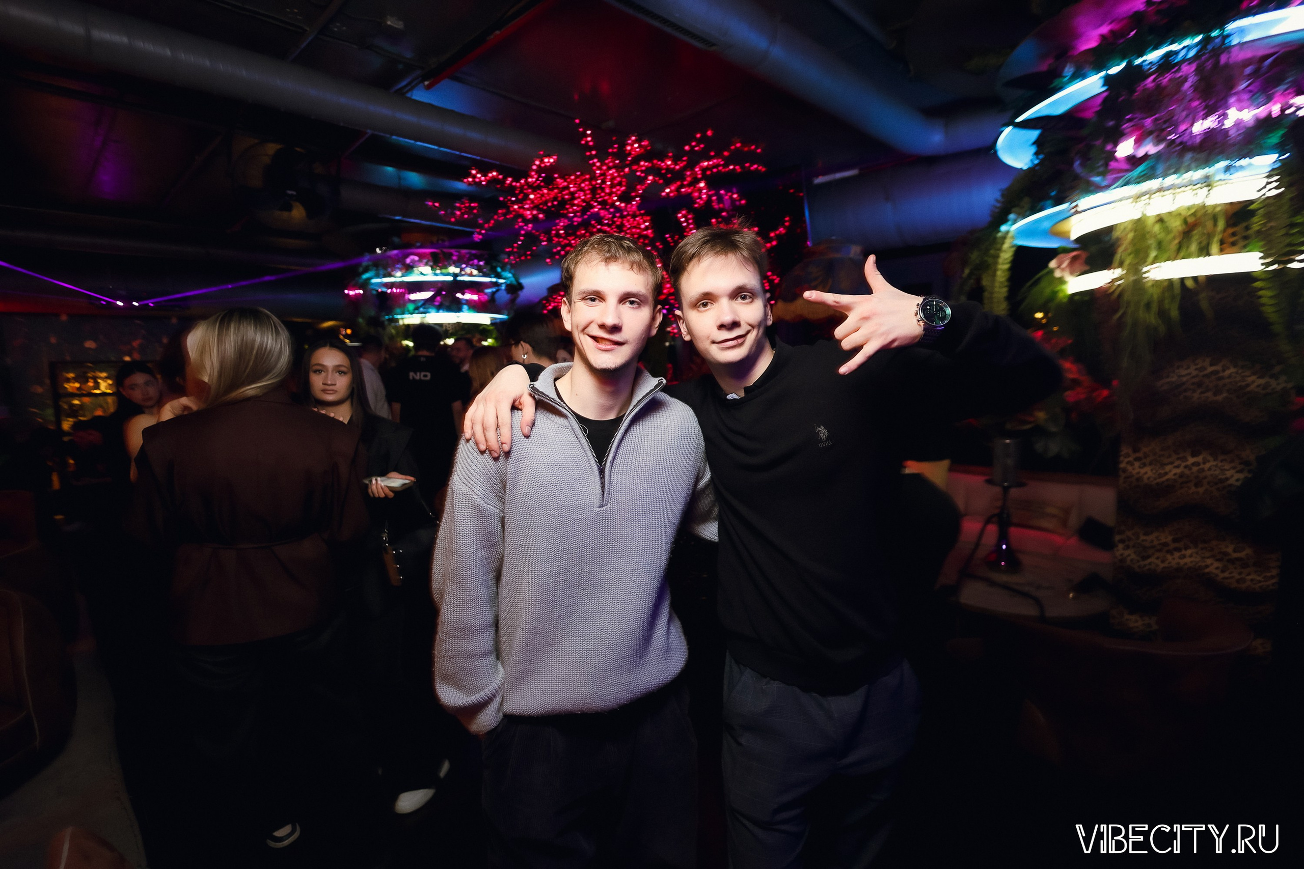 DOUBLE U. VIBECITY.RU Вайб Сити Ру Фоторепортажи Фотоотчеты Калининград