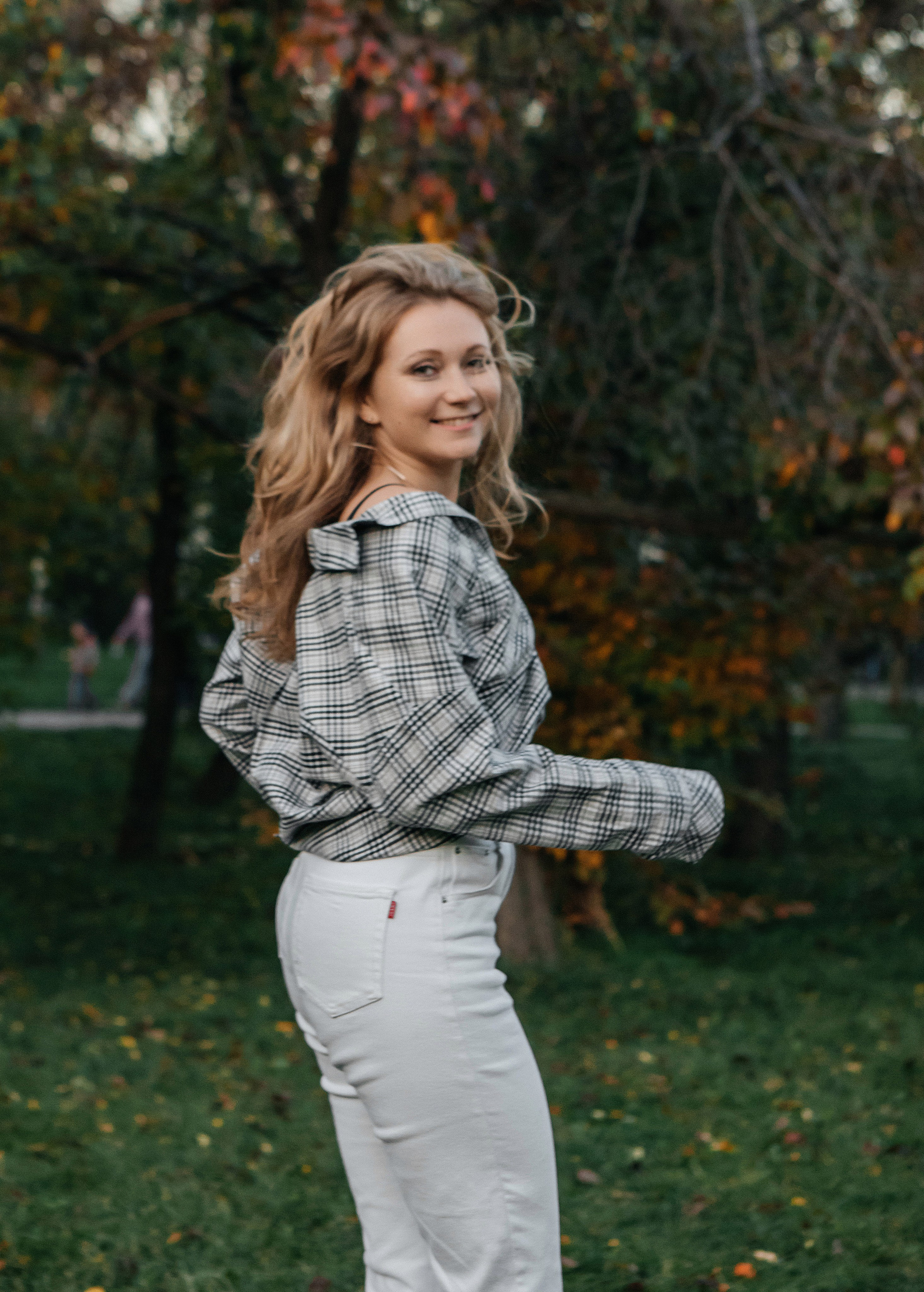 Семейная прогулочная фотосессия. Свадебный и семейный фотограф Ибрагимова Мария из Екатеринбурга