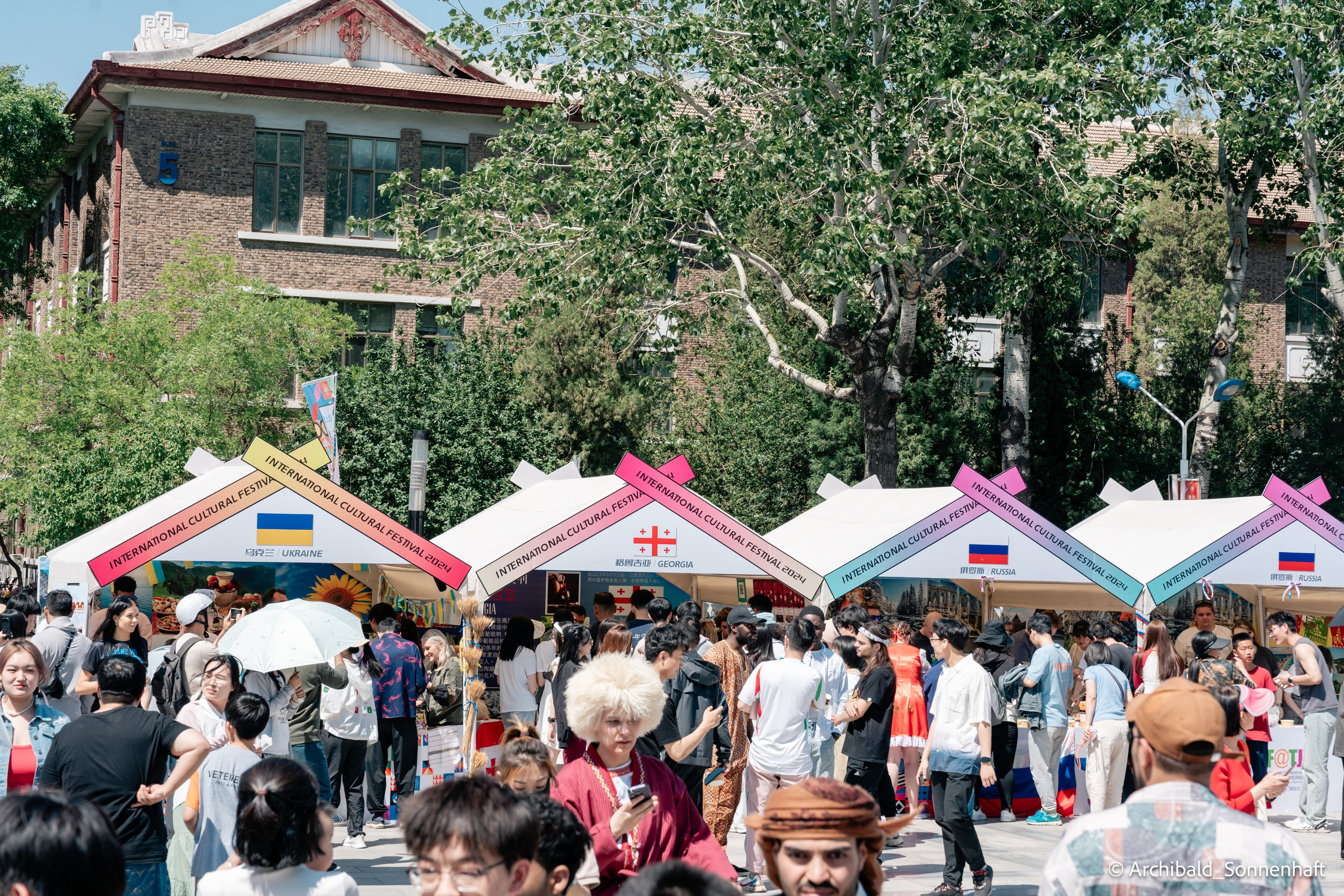 TJU Cultural Festival. Photographer in Guangzhou, China. Archibald Sonnenhaft