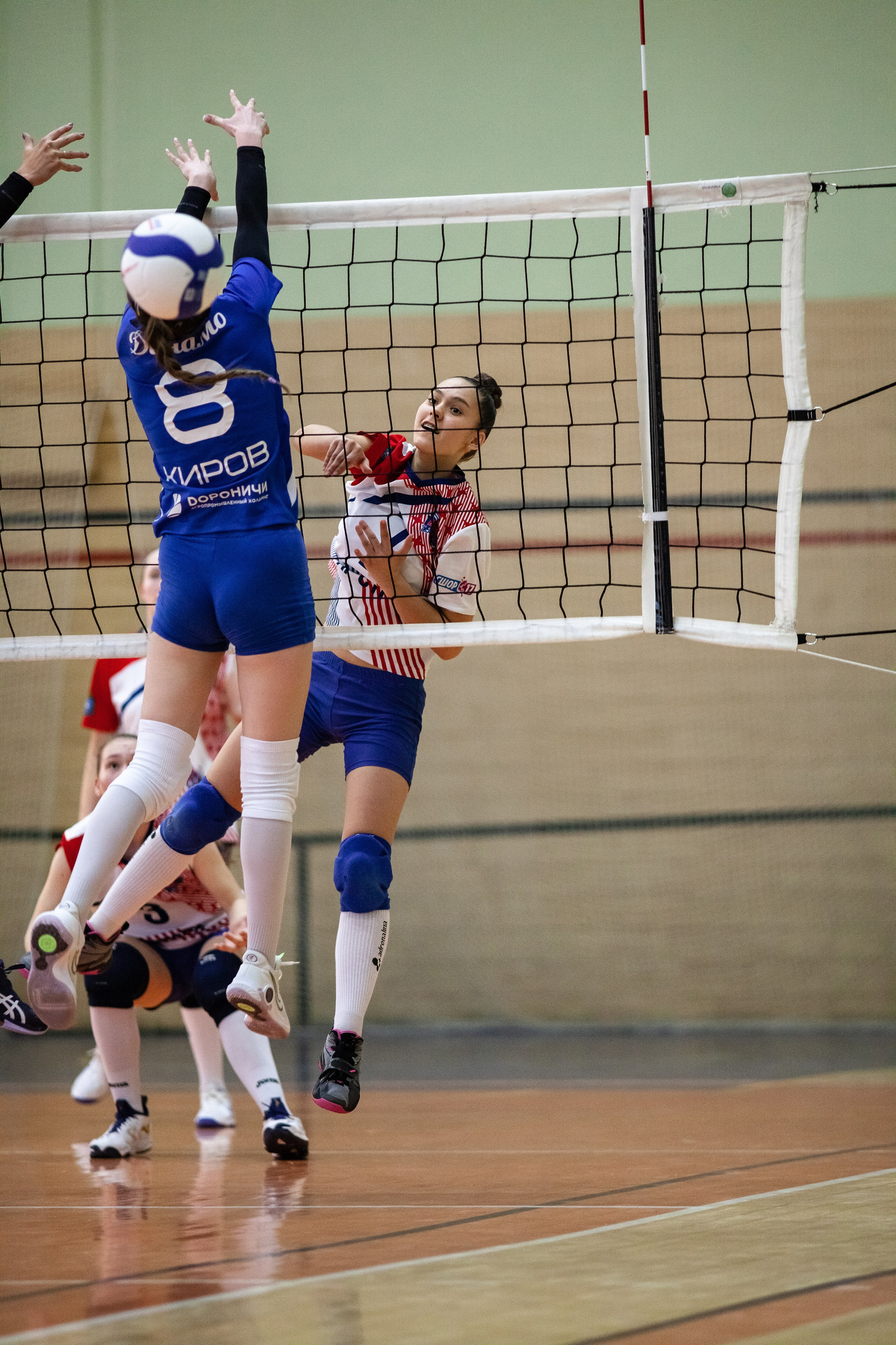 Искра (Самара) — Динамо (Киров). Фотография