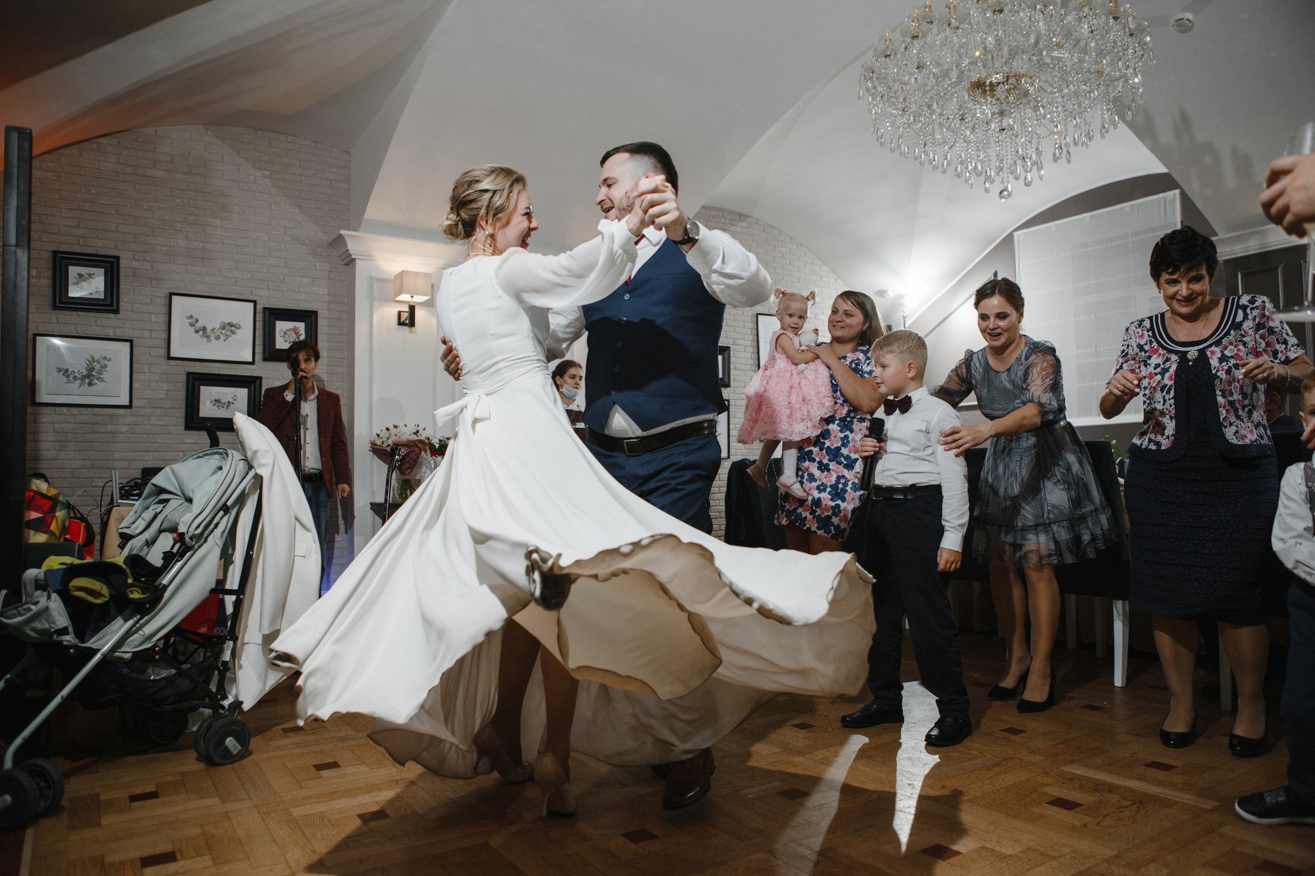 Love the memories. Galina and Nikita Bykovets, a wedding photographer and videographer duo in Germany