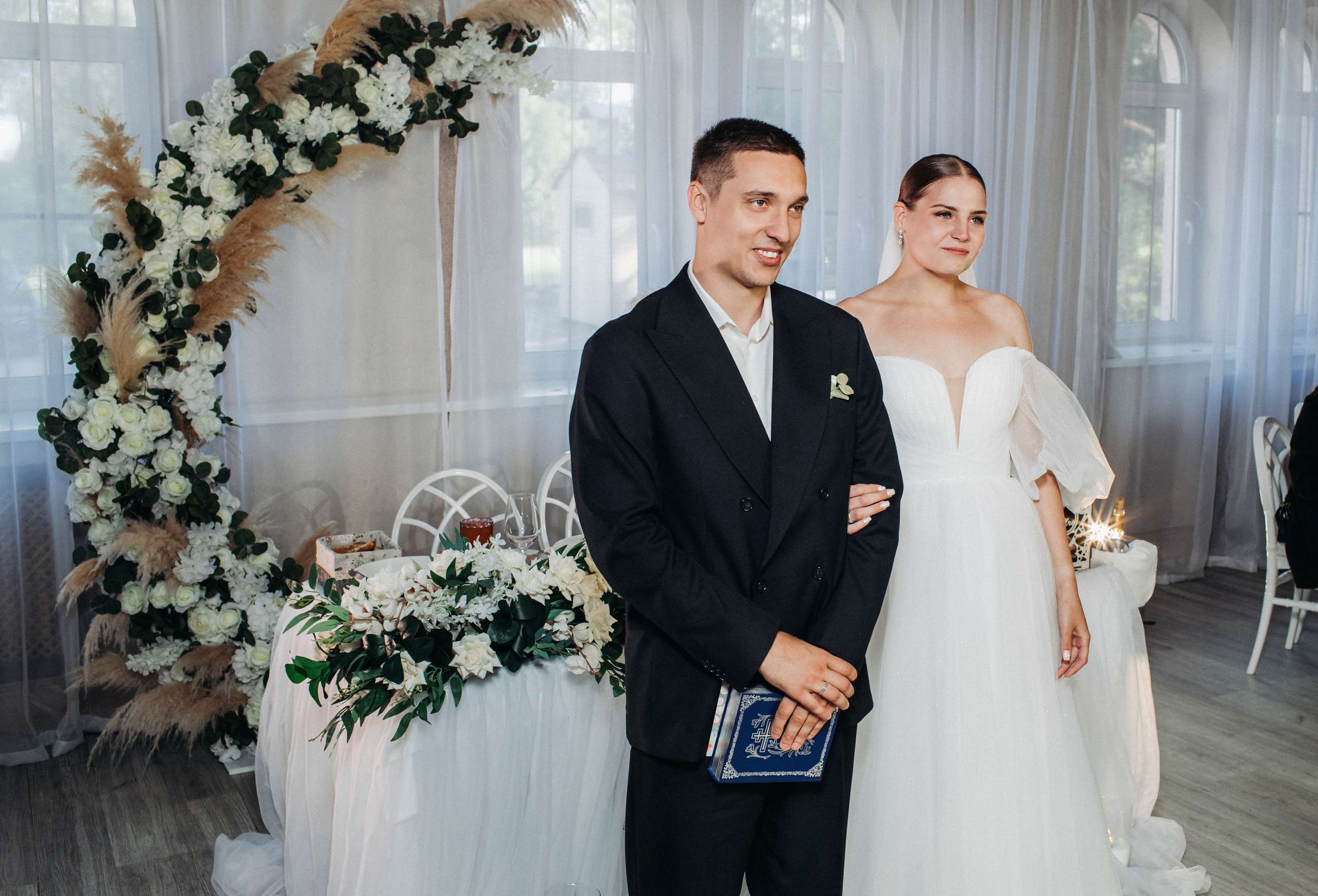 Vlad & Nadya (Saint-Petersburg, Russia). Destination wedding photographer Peter Letu