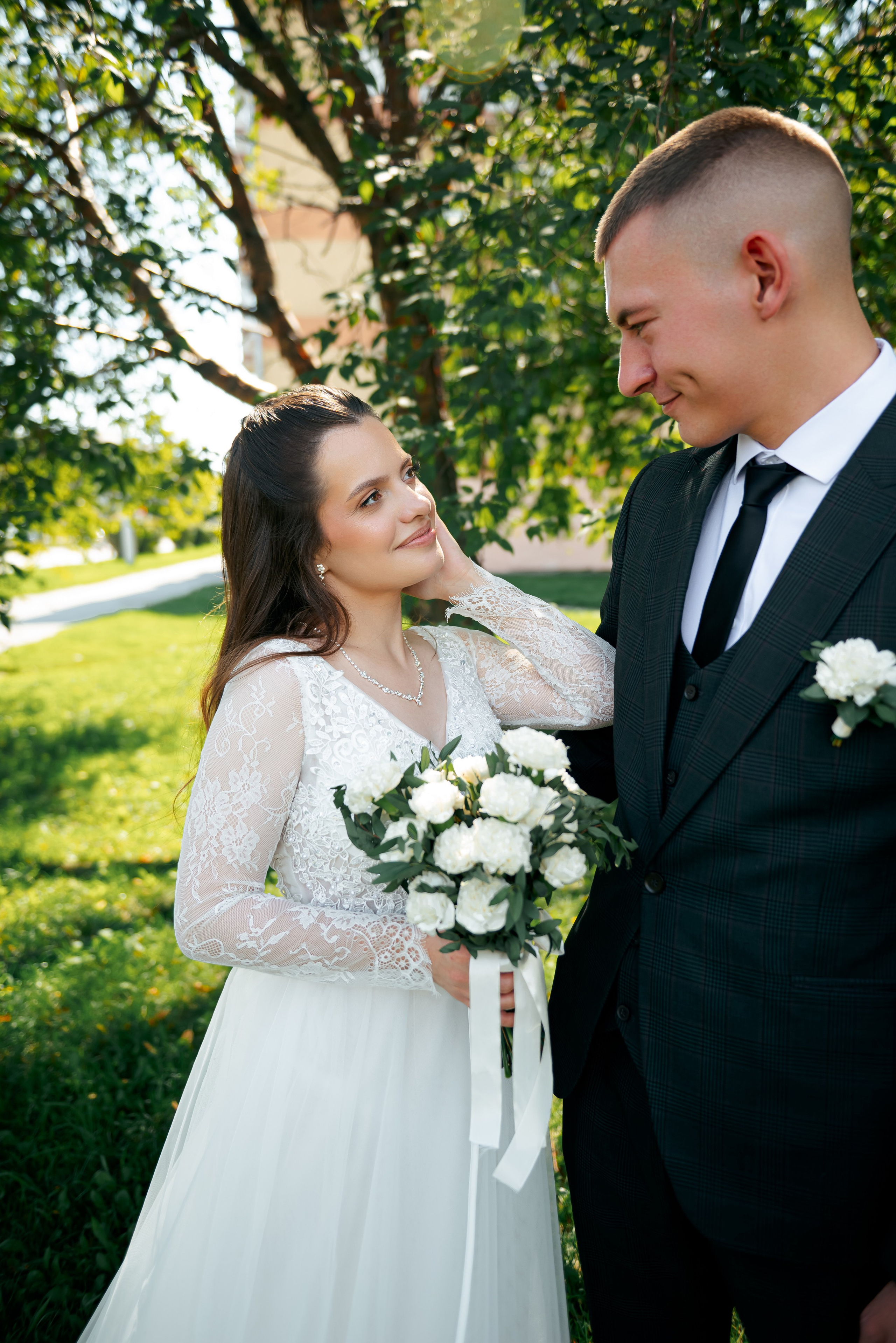 Свадебная фотосессия возле КУЗГТУ в г. Кемерово