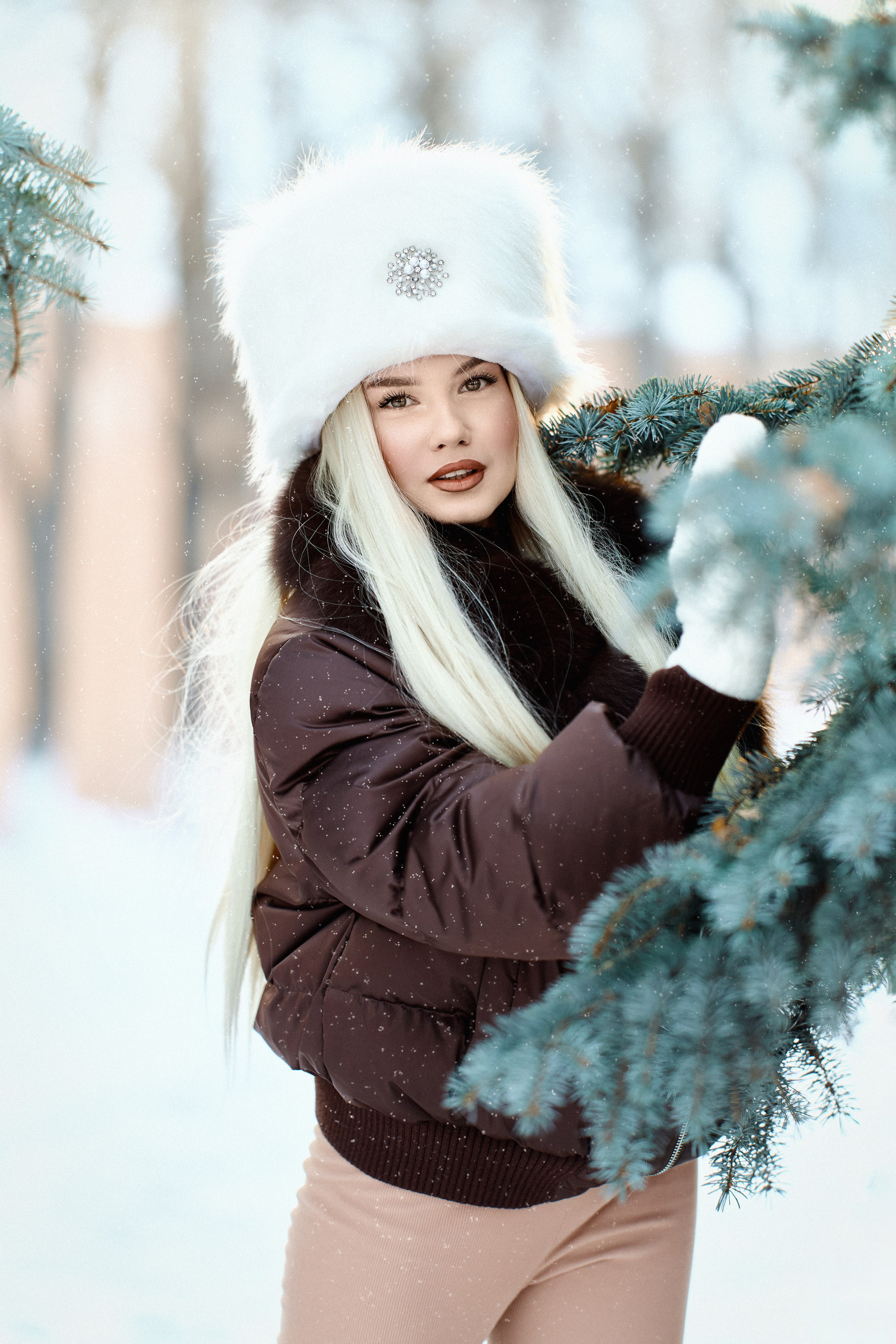 ZIMA. ANASTASIA. Главная