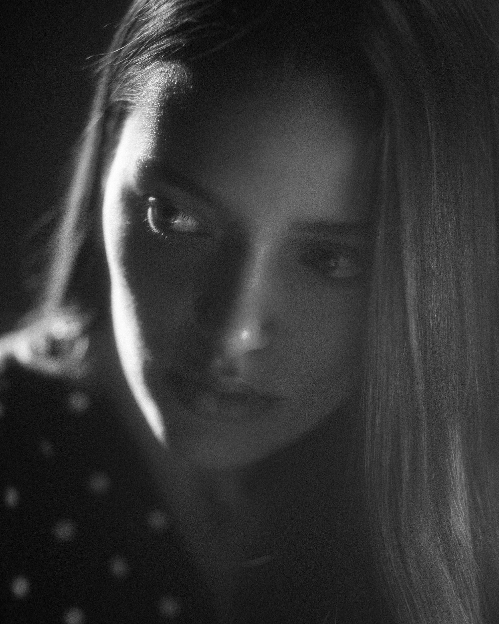 . VICTOR SAPOZHNIKOV