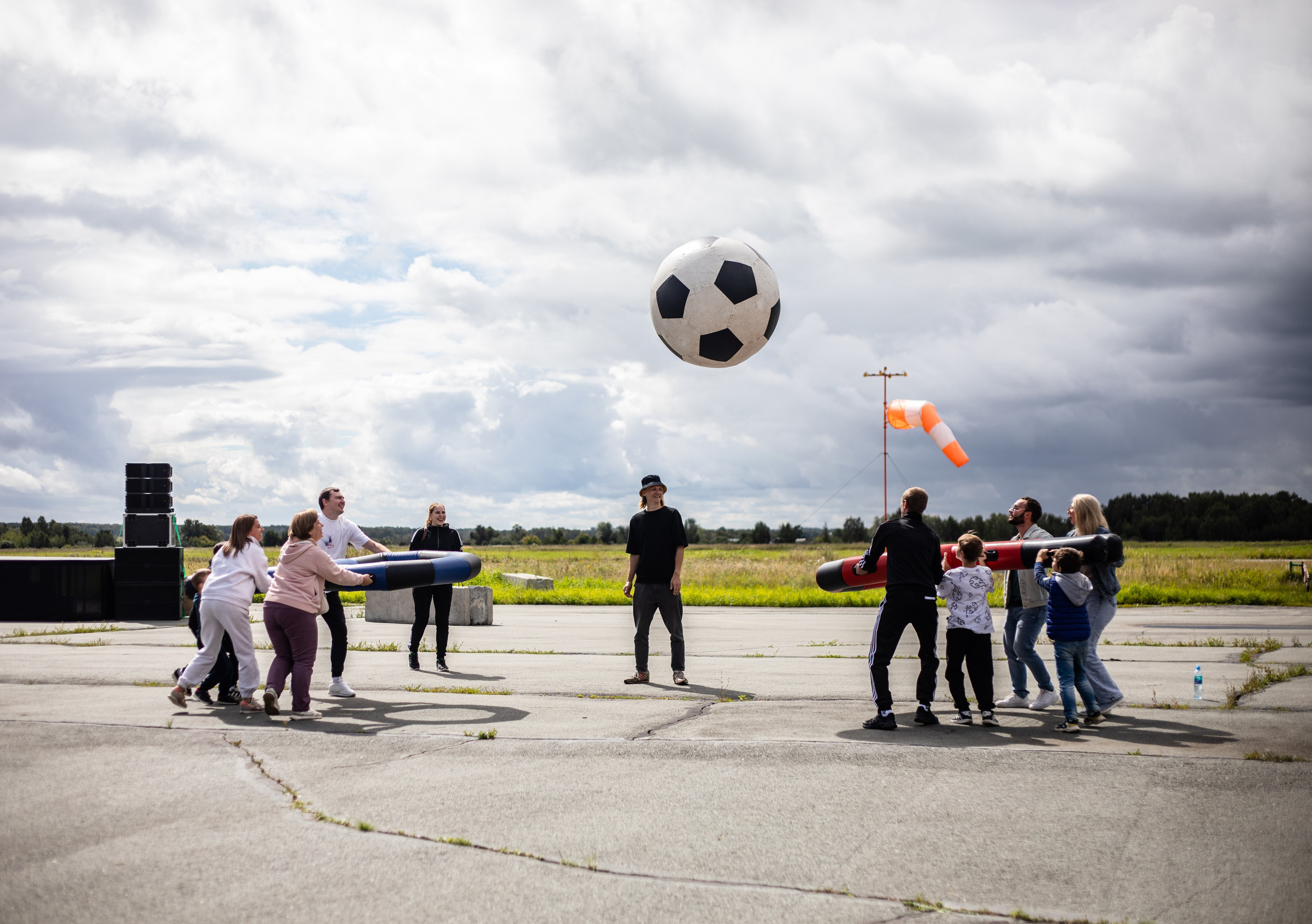 УЗСТ- Корпоративный тимбилдинг на аэродроме. Репортажный и свадебный фотограф в Челябинске Елисеев Павел