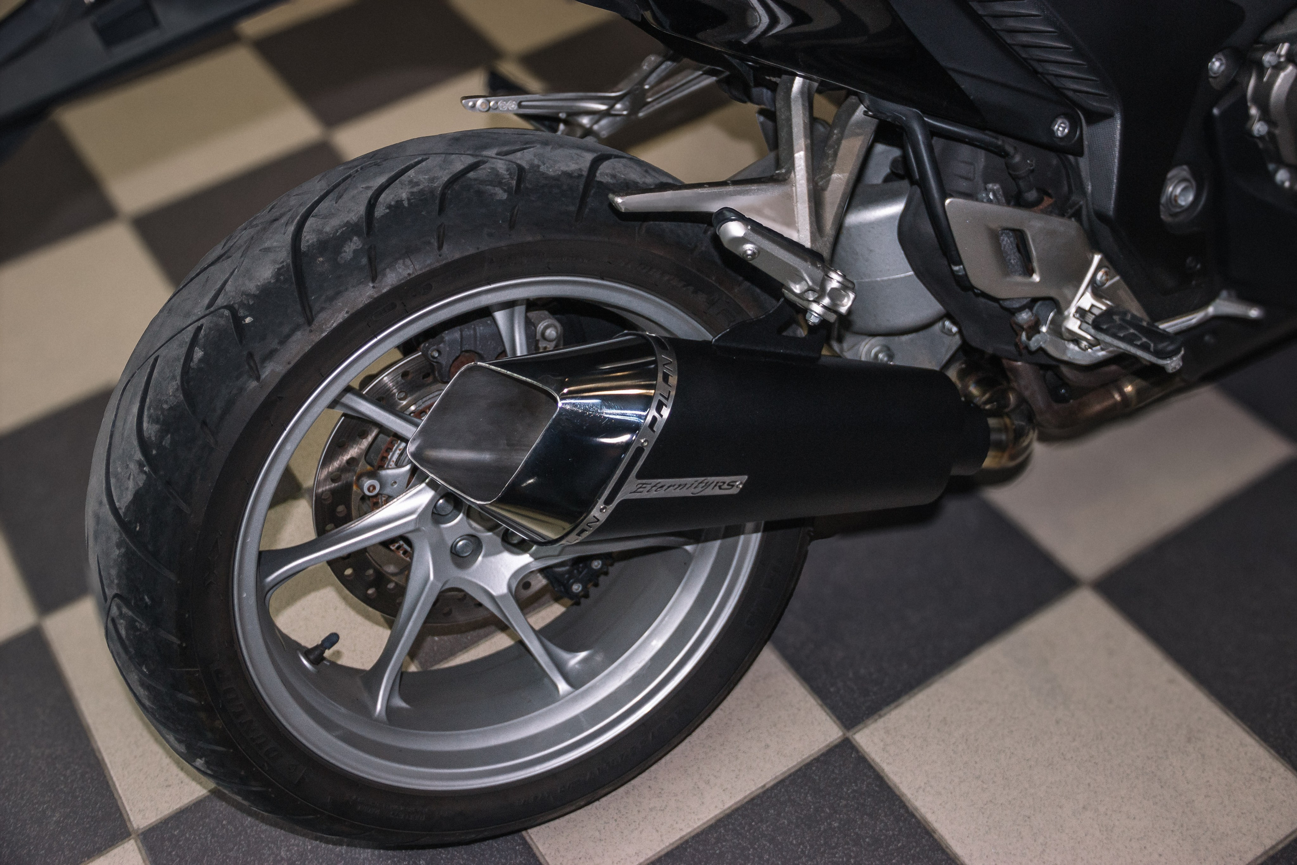 Honda VFR 1200 f muffler custom. ......