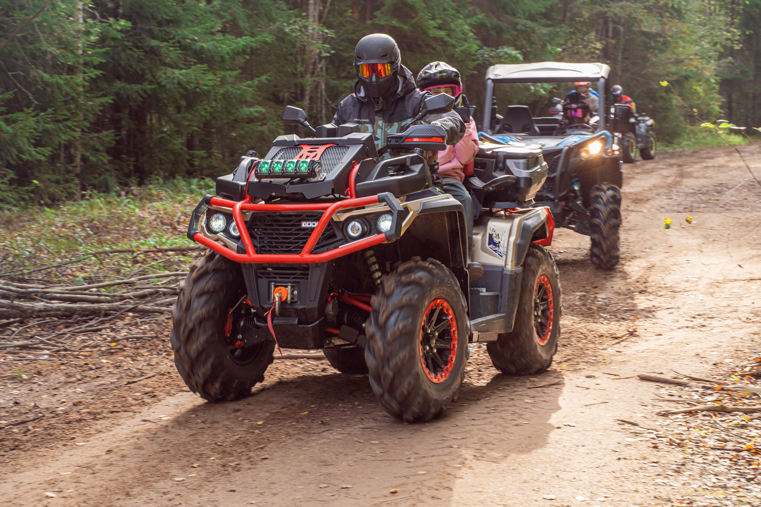 Квадровыезд —спортивный репортаж в Ленинградской области. Свадебный, семейный, портретный, репортажный фотограф в Санкт-Петербурге